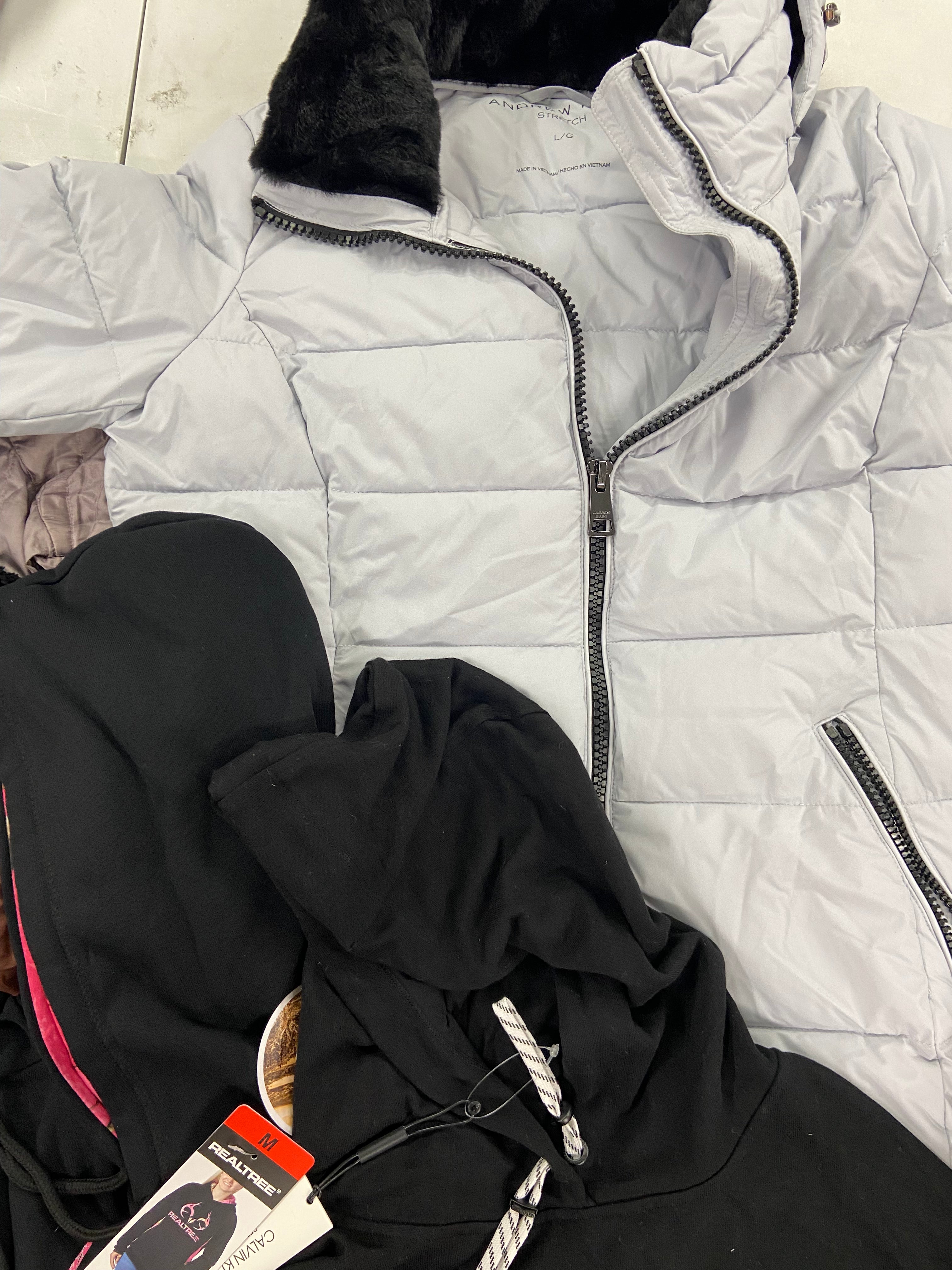 Women's Clothing Jackets & Others, Wholesale Lot, MARMOT, CALVIN KLEIN, AVENTURE, 1 MADISON, ANDREW MARC and more, 6 items, Shelf Pulls, MSRP $485