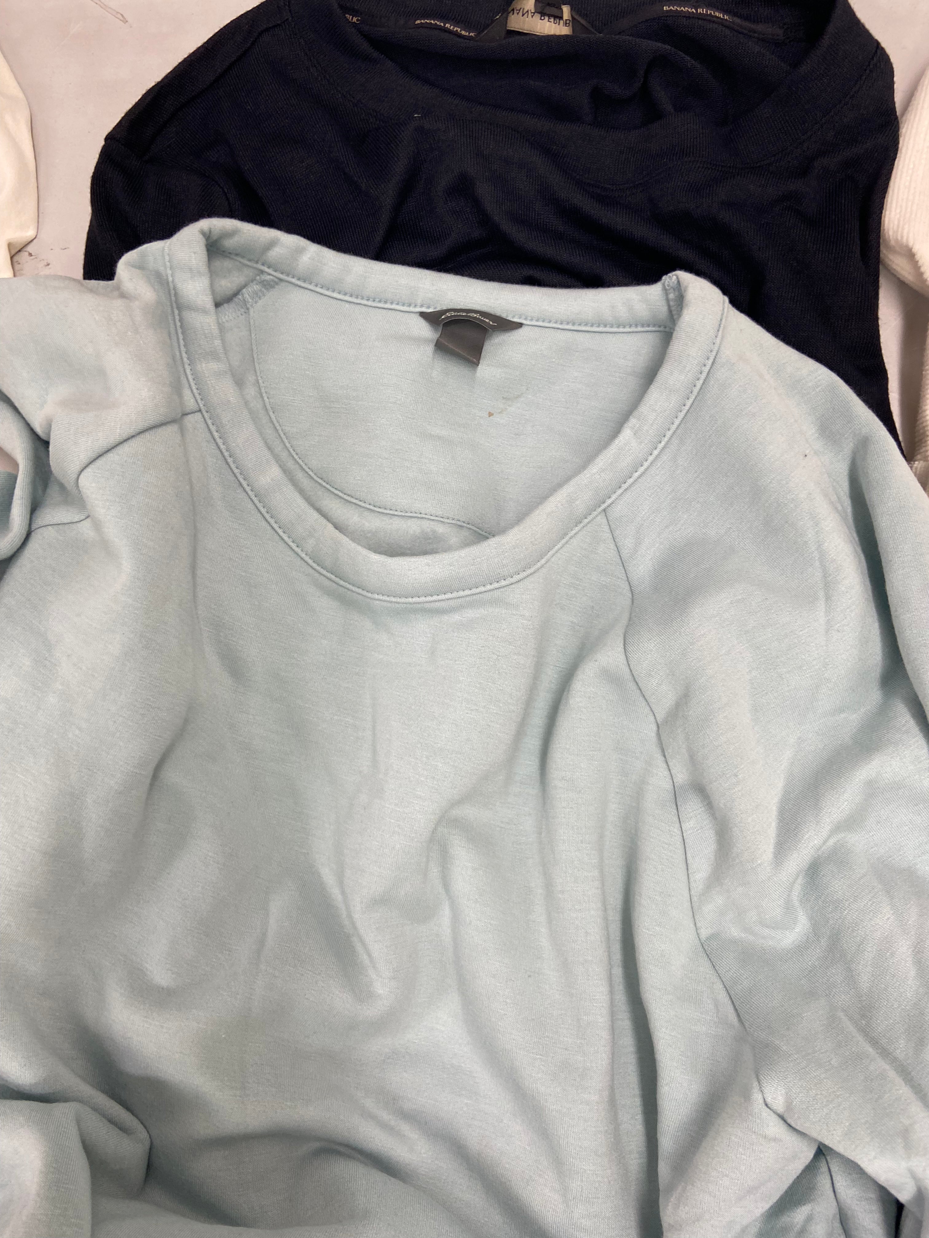 Women's?Clothings tops, Wholesale Lot, DKNY, VINCE CAMUTO, 1 STATE, BUFFALO, MARC NEW YORK, EDDIE BAUER, BANANA REPUBLIC, FREE PEOPLE and more, 23 items, CUSTOMER RETURNS