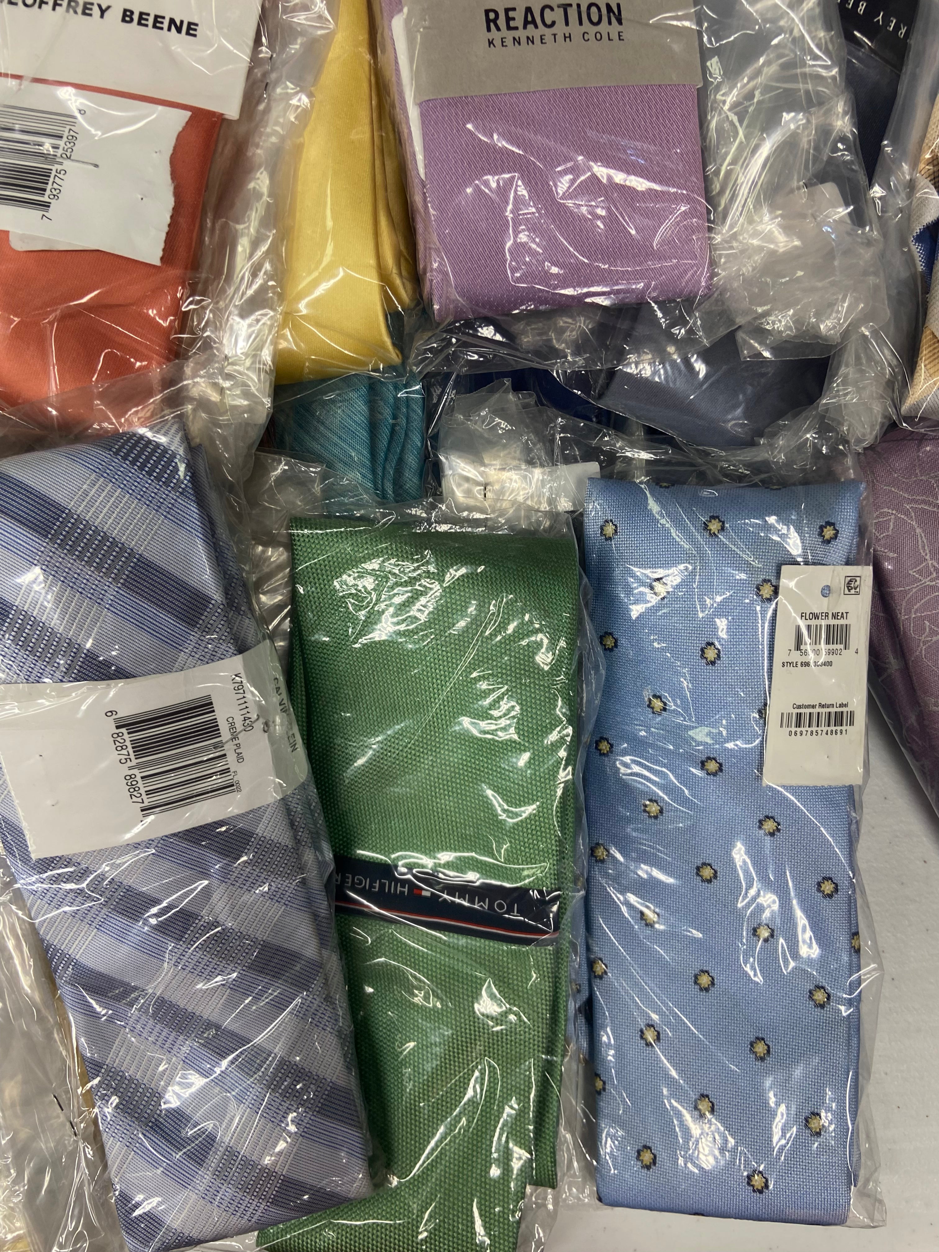 Men's Neckties Wholesale Lot, TOMMY HILFIGER, MICHAEL KORS, KENNETH COLE, CLUB ROOM, CALVIN KLEIN, ALFANI,  and more, 122 items, CUSTOMER RETURNS