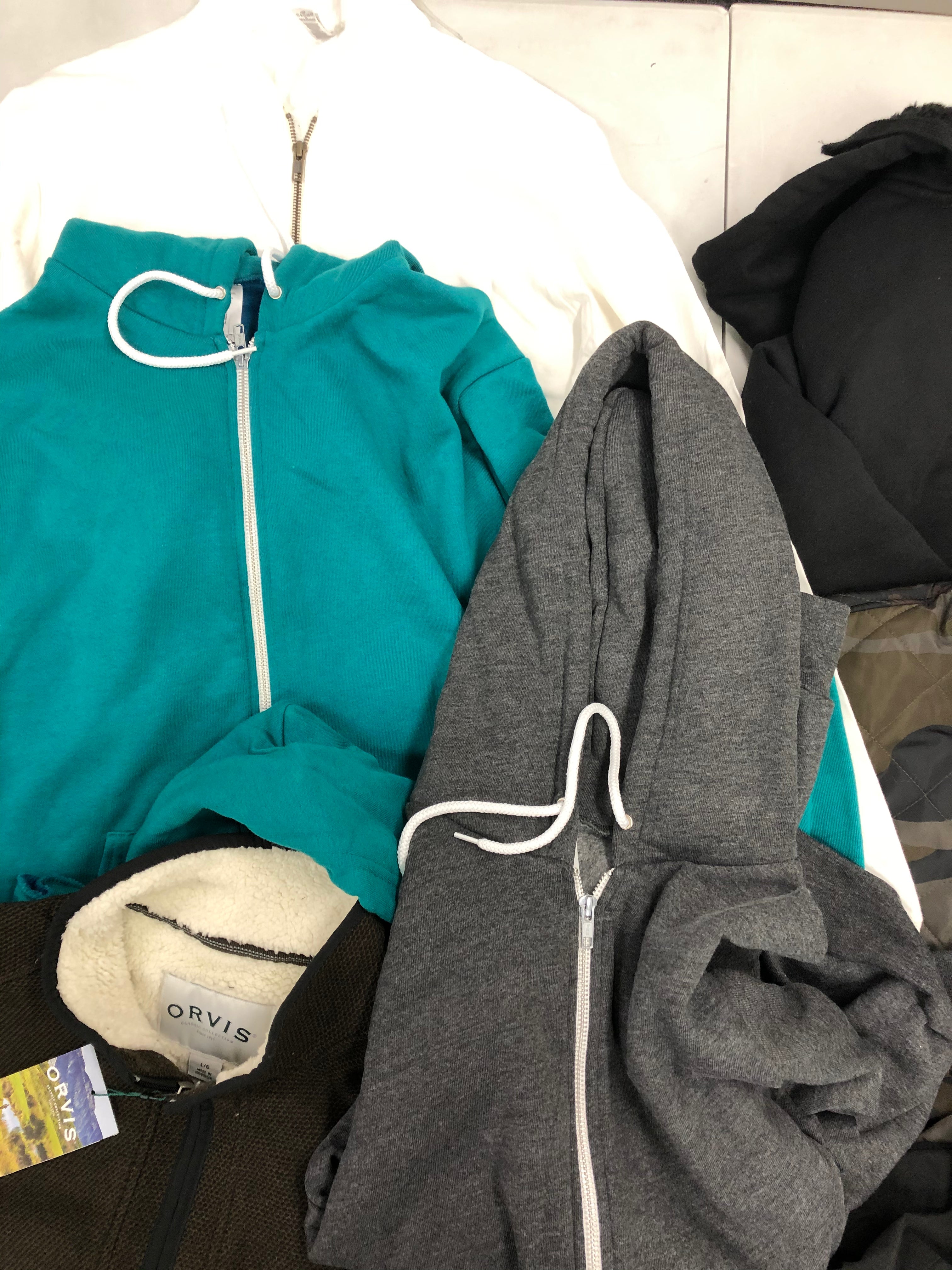 Men's Clothing Outerwear/Jackets Wholesale Lot, CALVIN KLEIN, WEATHERPROOF, RUGGED, ORVIS and more, 8 items, Shelf Pulls, MSRP $493