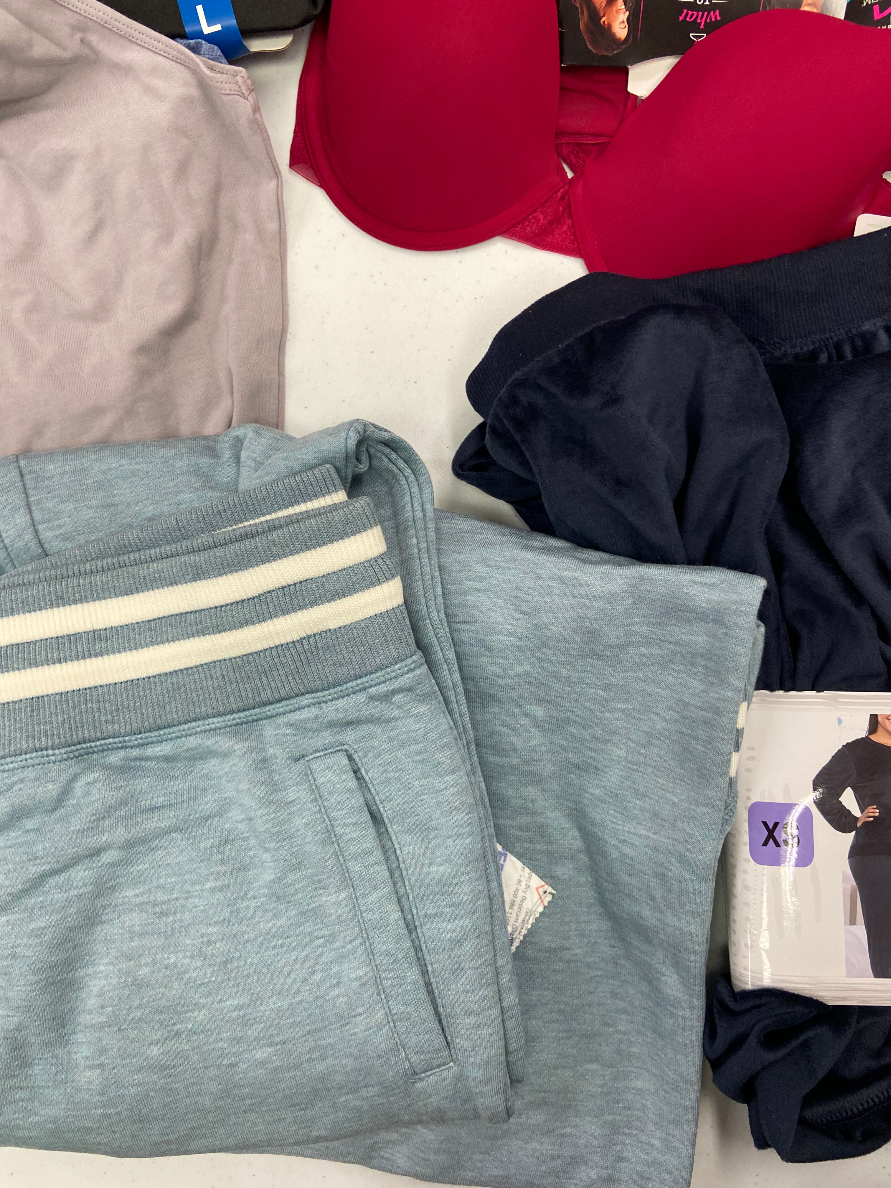 Women's Intimates Wholesale Lot, BALI, MAIDENFORM, CAROLE HOCHMAN, FELINA and more, 23 items, Shelf Pulls, MSRP $526