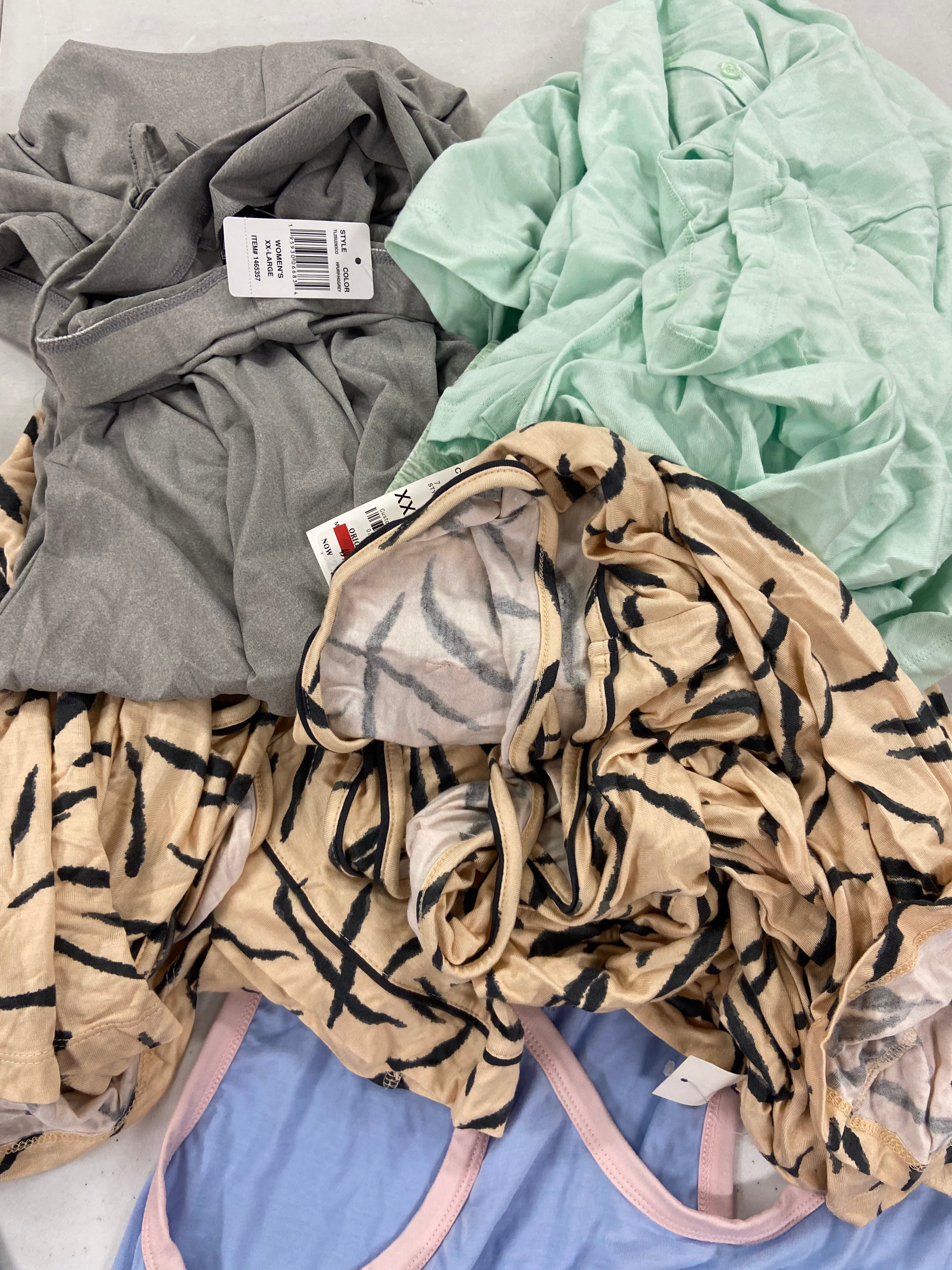 Women's SLEEPWEAR & Others, Wholesale Lot, Disney, Friends, MAIDENFORM, SKARLETT, CUDDL DUDS and more, 15 items, Shelf Pulls, MSRP $668