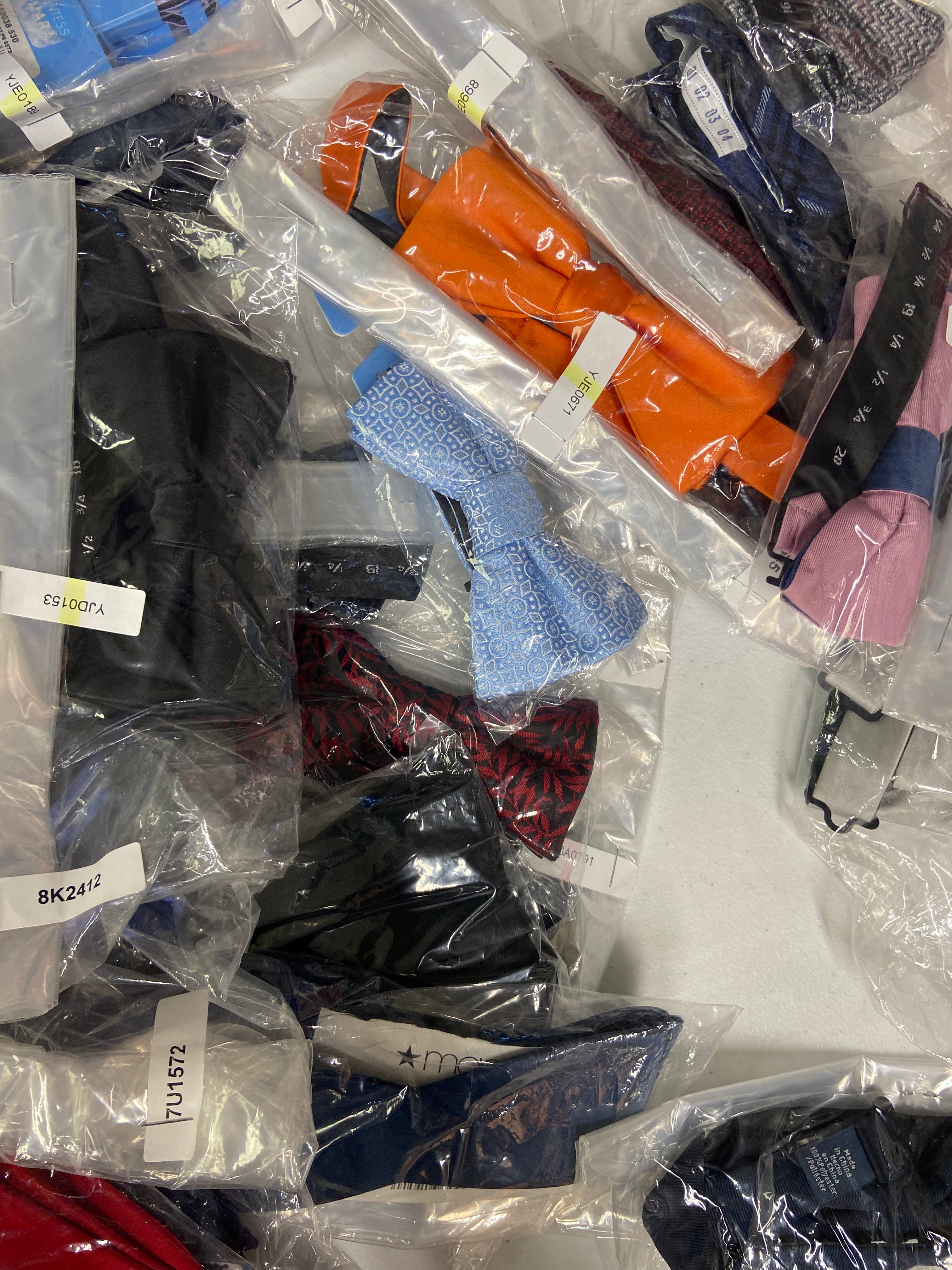 Men's Bow Ties Wholesale Lot, COUNTESS MARA, RYAN SEACREST, ALFANI and more, 92 items, CUSTOMER RETURNS