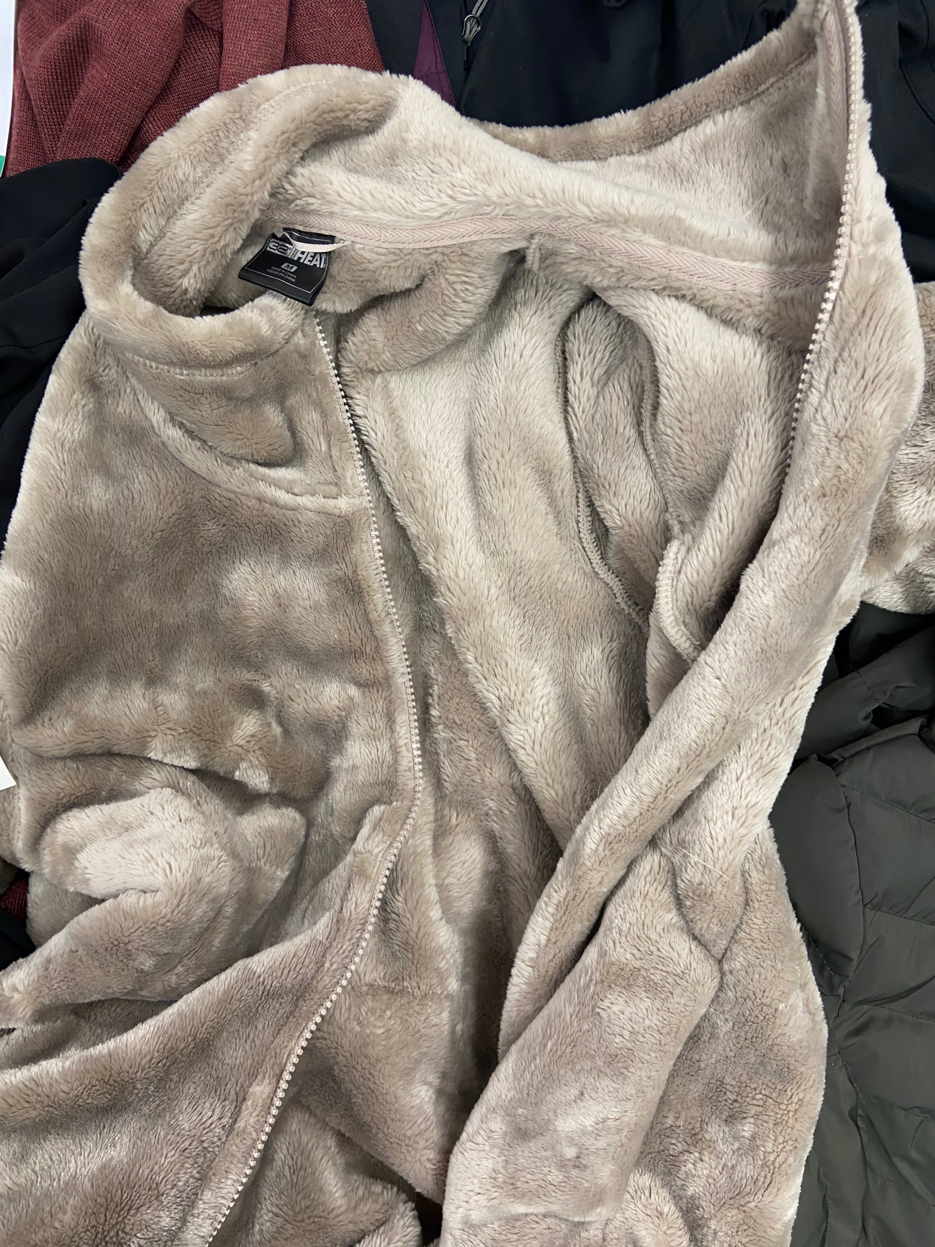 Women's Clothing Outerwear (Trench Coat, Cardigan, Vest & More) Wholesale Lot, NICOLE MILLER, PENDLETON, ELLA MOSS, ALFANI and more, 8 items, Shelf Pulls, MSRP $664