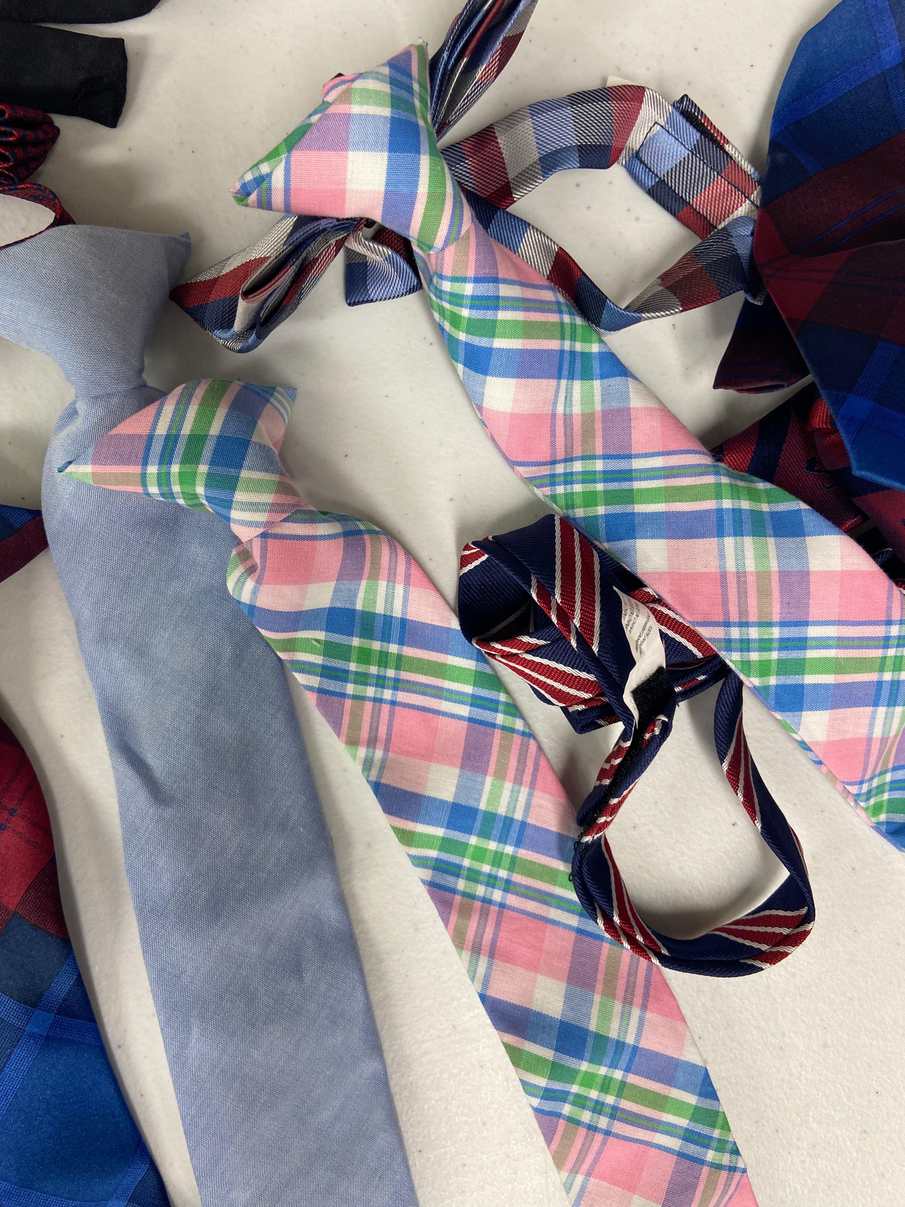 Kid's Neckties, Bow Ties and more Wholesale Lot, TOMMY HILFIGER and other Famous brands, 34 Units, Customer Returns