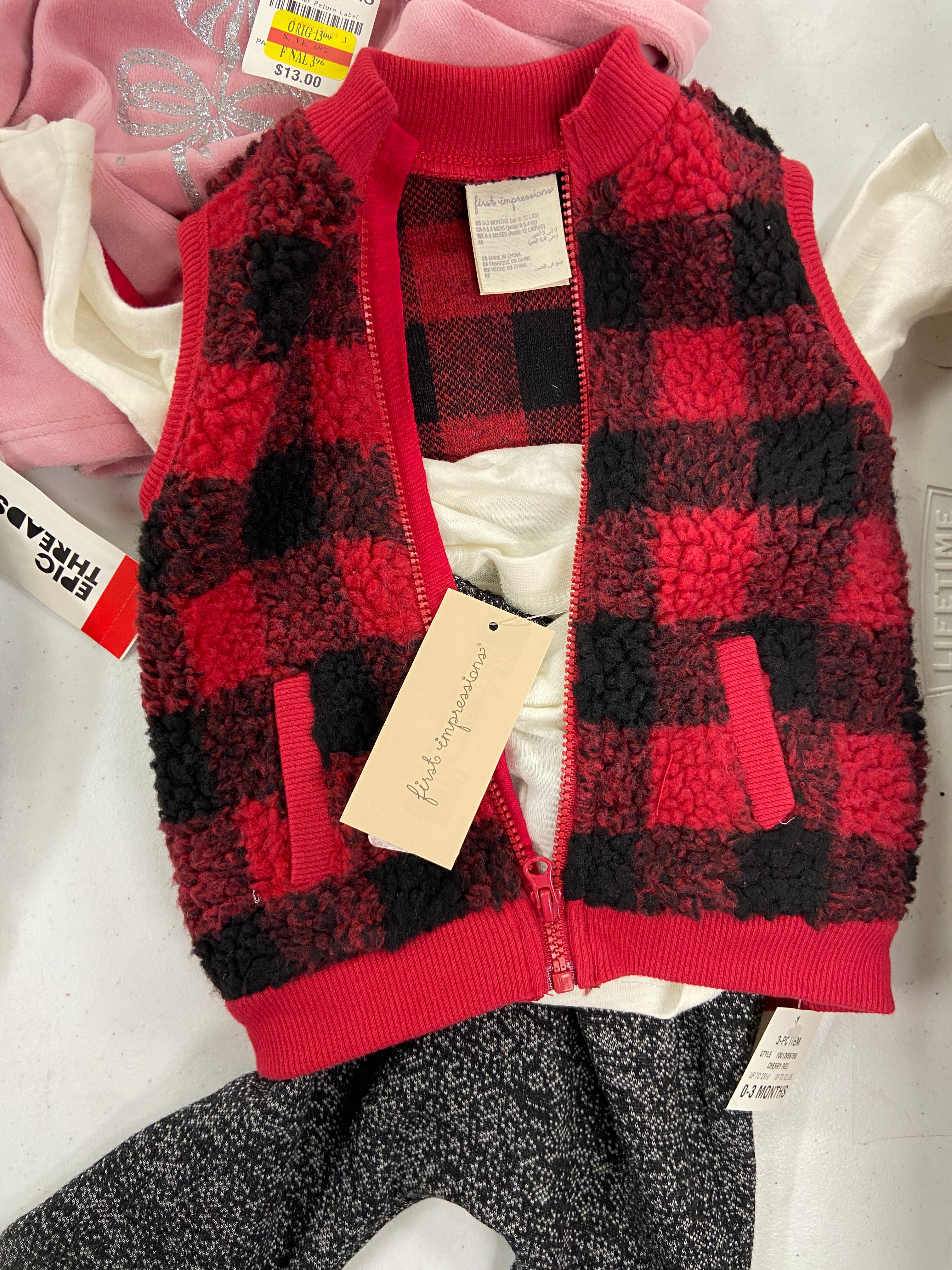 Baby's Clothing Assorted Wholesale Lot, FIST IMPRESSON, EPIC THREADS, 17 items, Shelf Pulls, MSRP $631