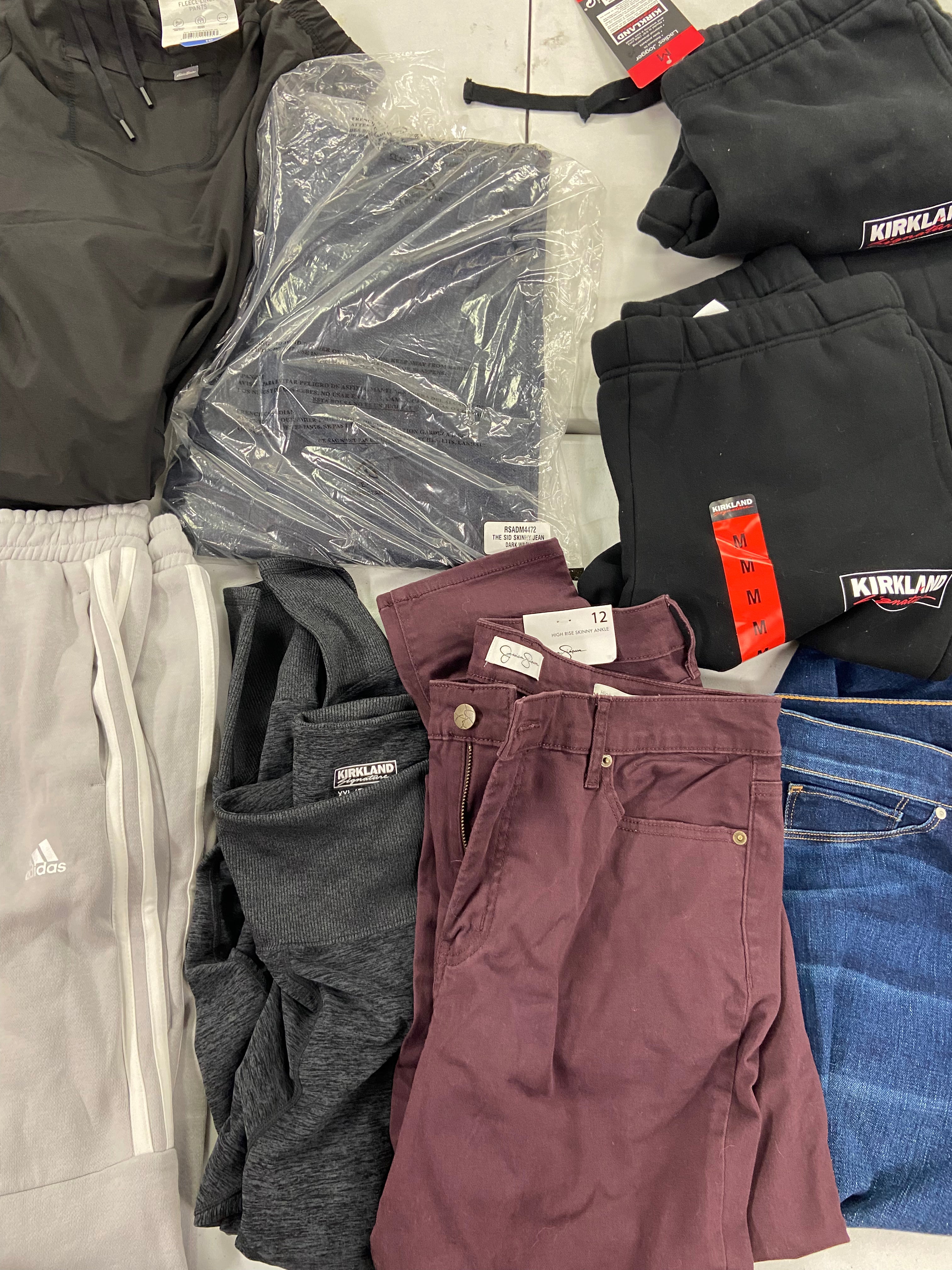 Women's Clothing Bottoms Wholesale Lot, HUDSON, ADIDAS, EDDIE BAUER, KIRKLAND and more, 8 items, Shelf Pulls, MSRP $598