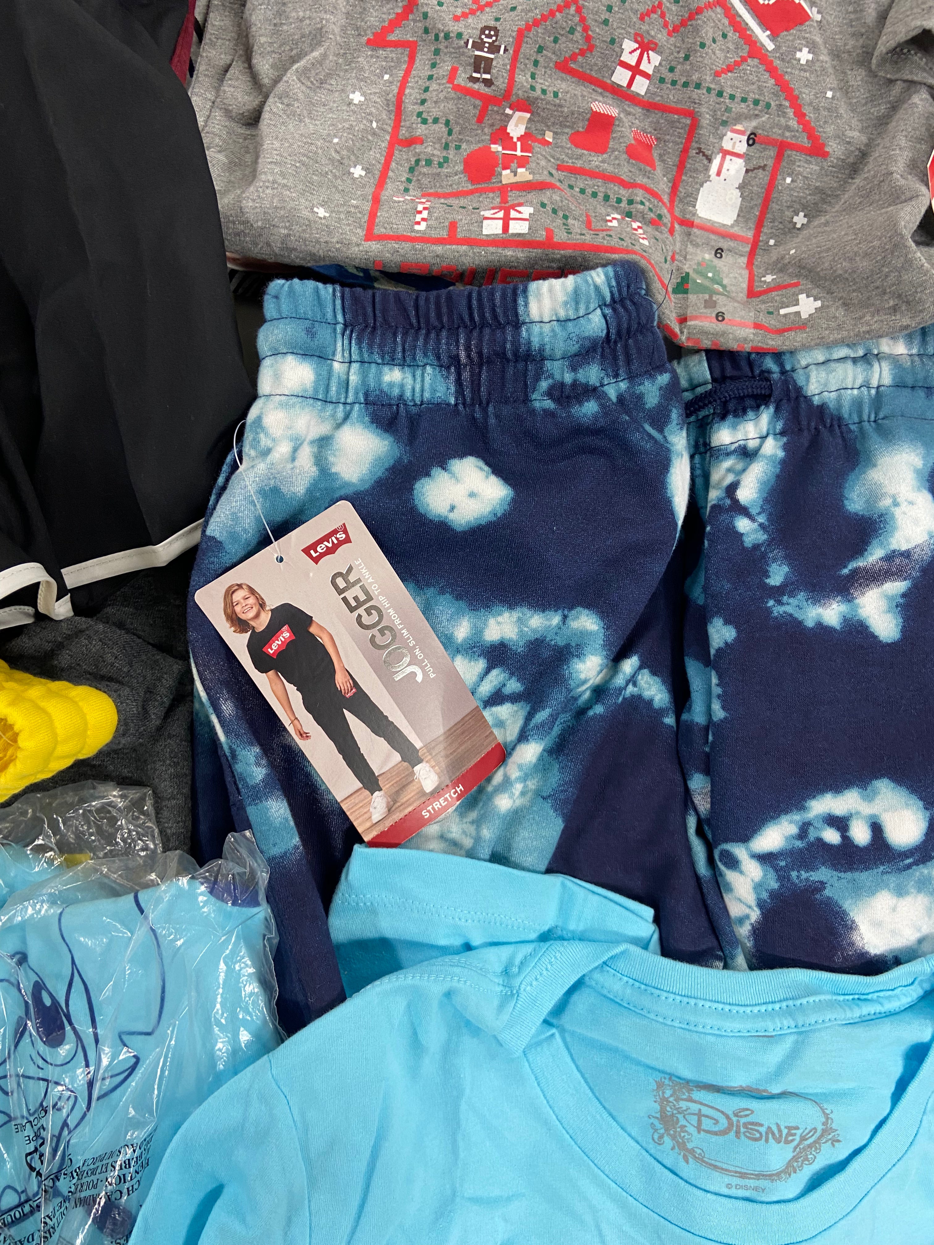 Kid's Clothing Assorted Wholesale Lot, NIKE, LEVI'S, ADIDAS, POLO RALPH LAUREN, RARE EDITIONS, DISNEY, UNDER ARMOUR and more, 19 items, Shelf Pulls, MSRP $562
