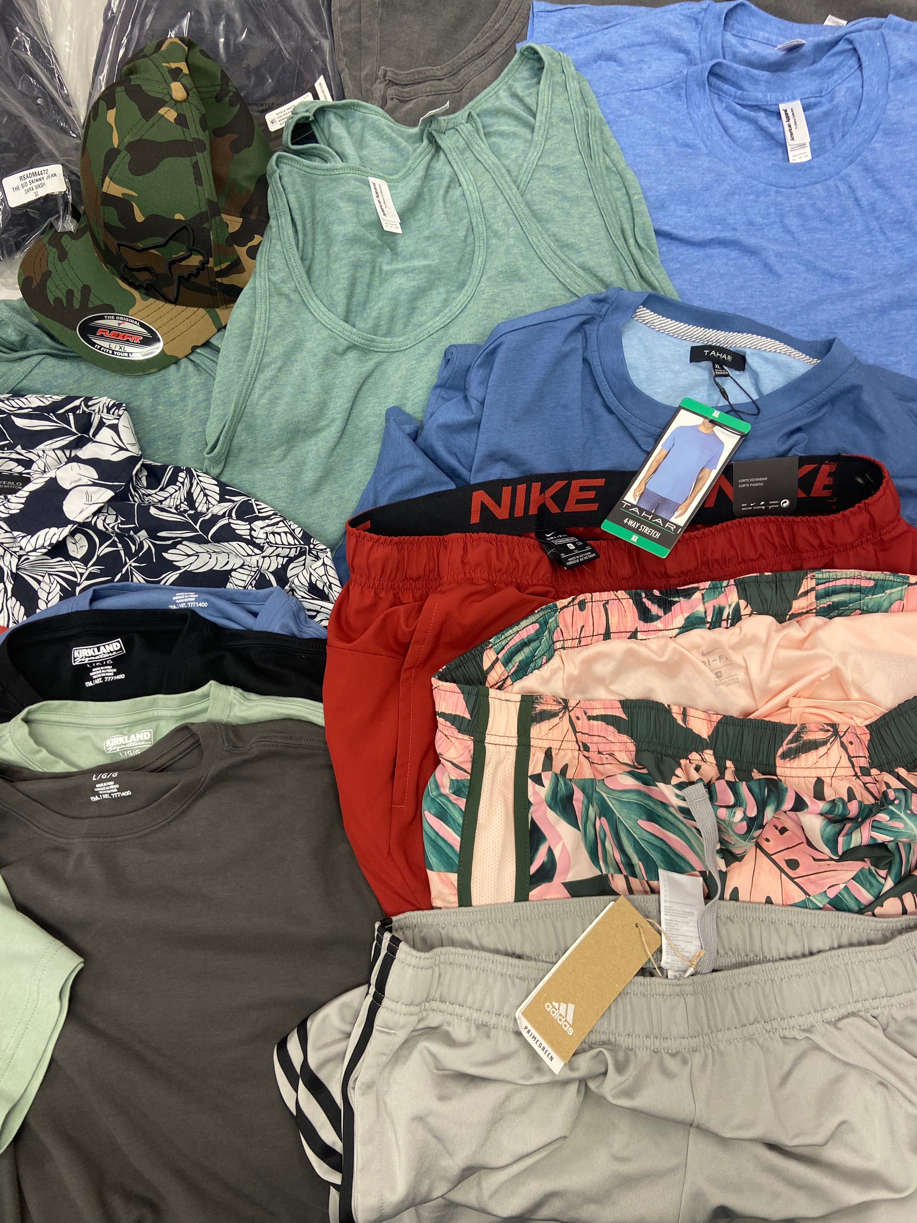 Men's Clothing Assorted Wholesale Lot, NIKE, ADIDAS, LUCKY BRAND, TAHARI, BUFFALO JEANS, KIRKLAND and more, 24 items, Shelf Pulls, MSRP $781
