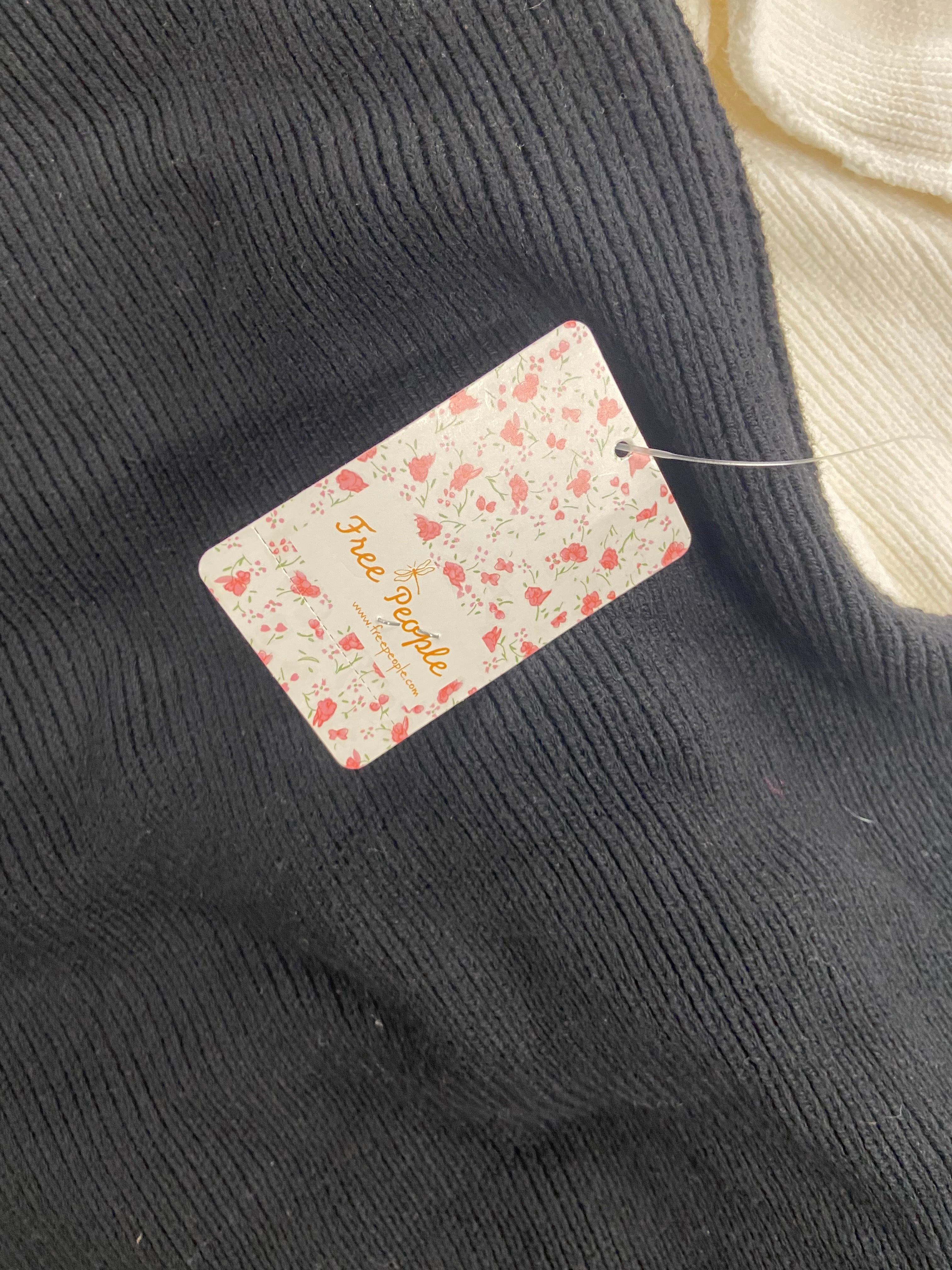 Women's Clothing Tops Wholesale Lot, RALPH LAUREN, THE NORTH FACE, SPYDER, FREE PEOPLE, COTTON ON and more, 13 items, Shelf Pulls, MSRP $598