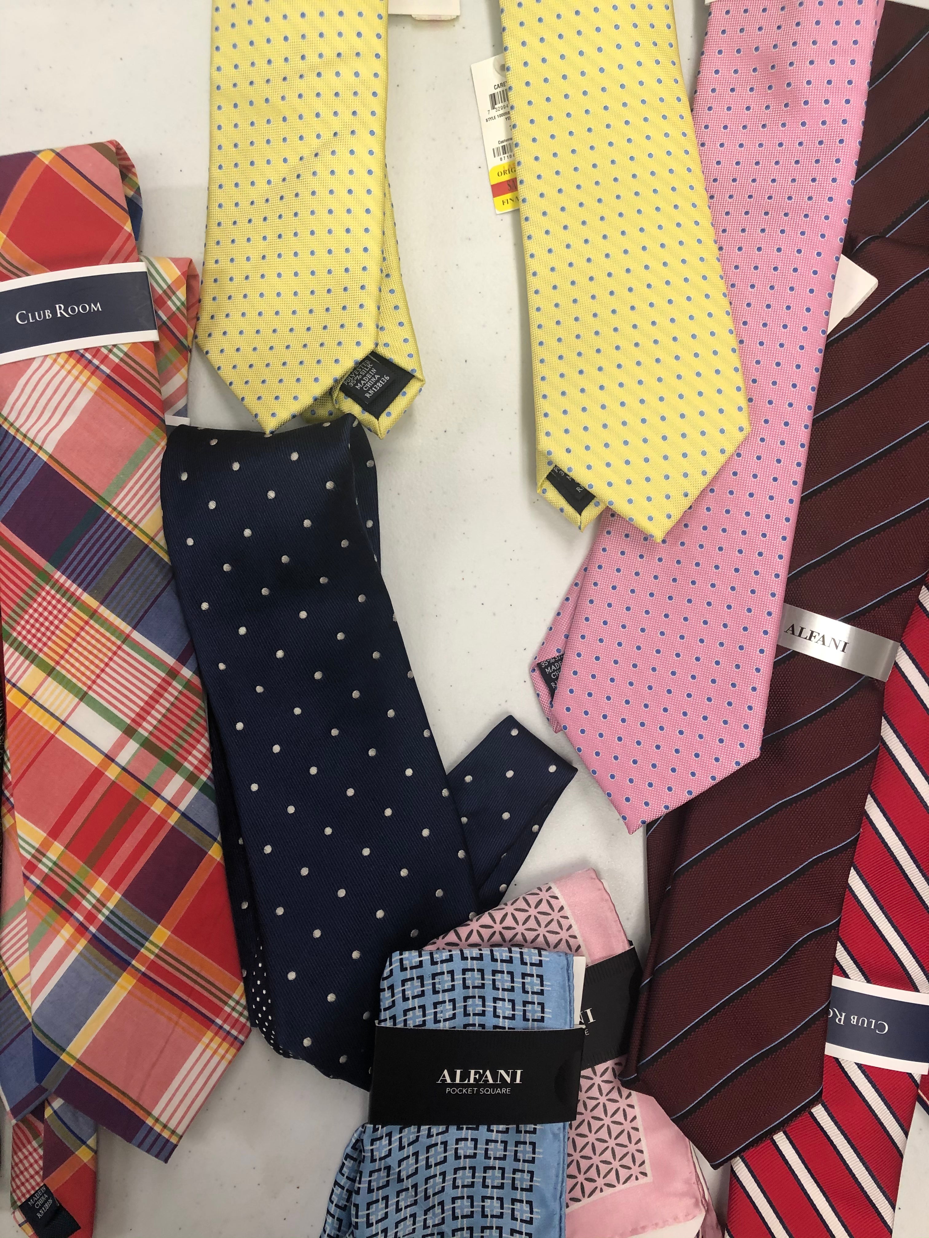 Men's Neckties & Others Wholesale Lot, TOMMY HILFIGER, CLUBROOM and more, 24 items, Shelf Pulls, MSRP $1,354