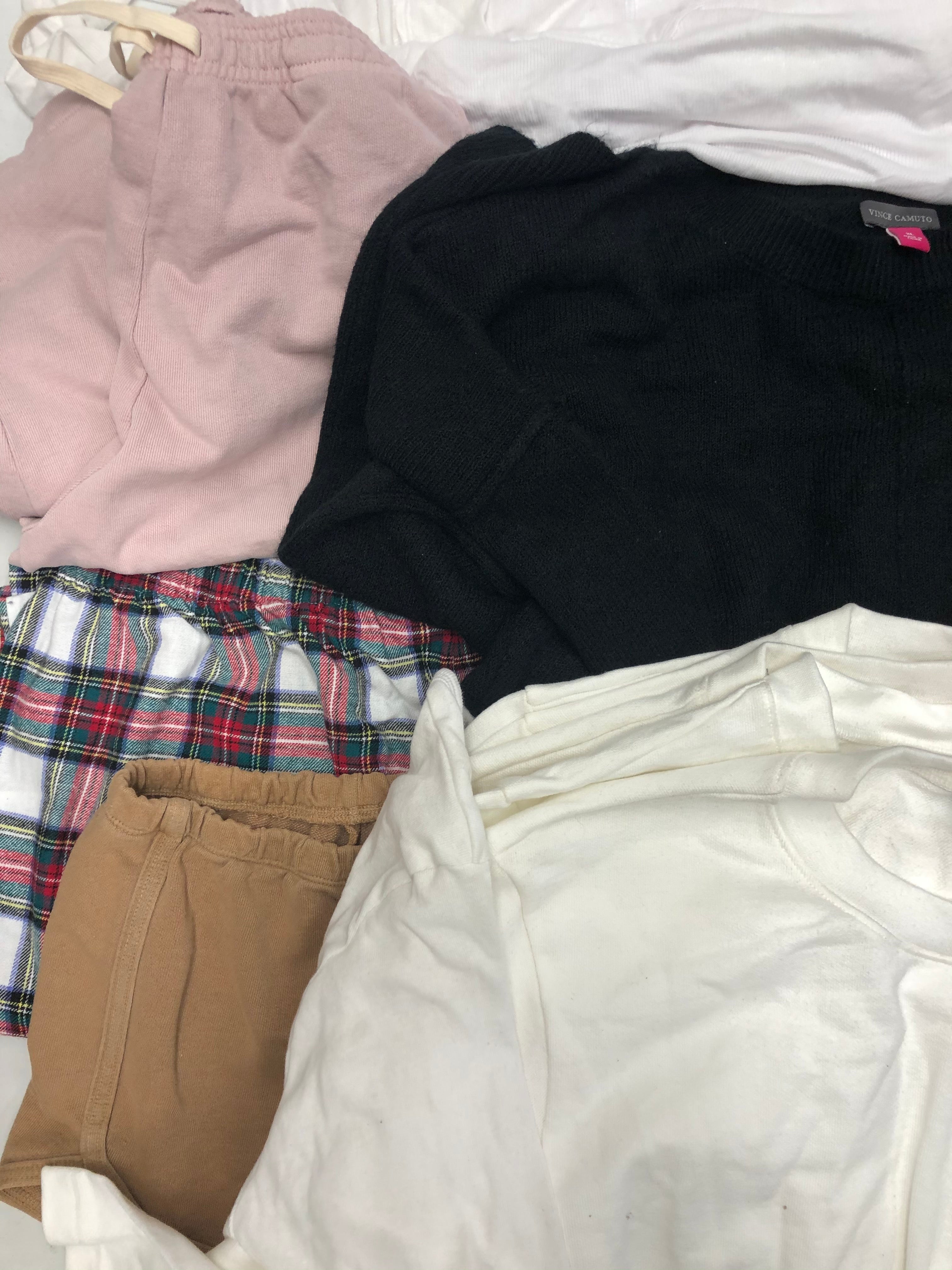Women's Clothing Assorted Wholesale Lot, LAUREN RALPH LAUREN, VINCE CAMUTO, AMERICAN APPREL, TOMMY HILFIGER, FREE PEOPLE and more, 20 Items, CUSTOMER RETURNS, MSRP $1,483.75