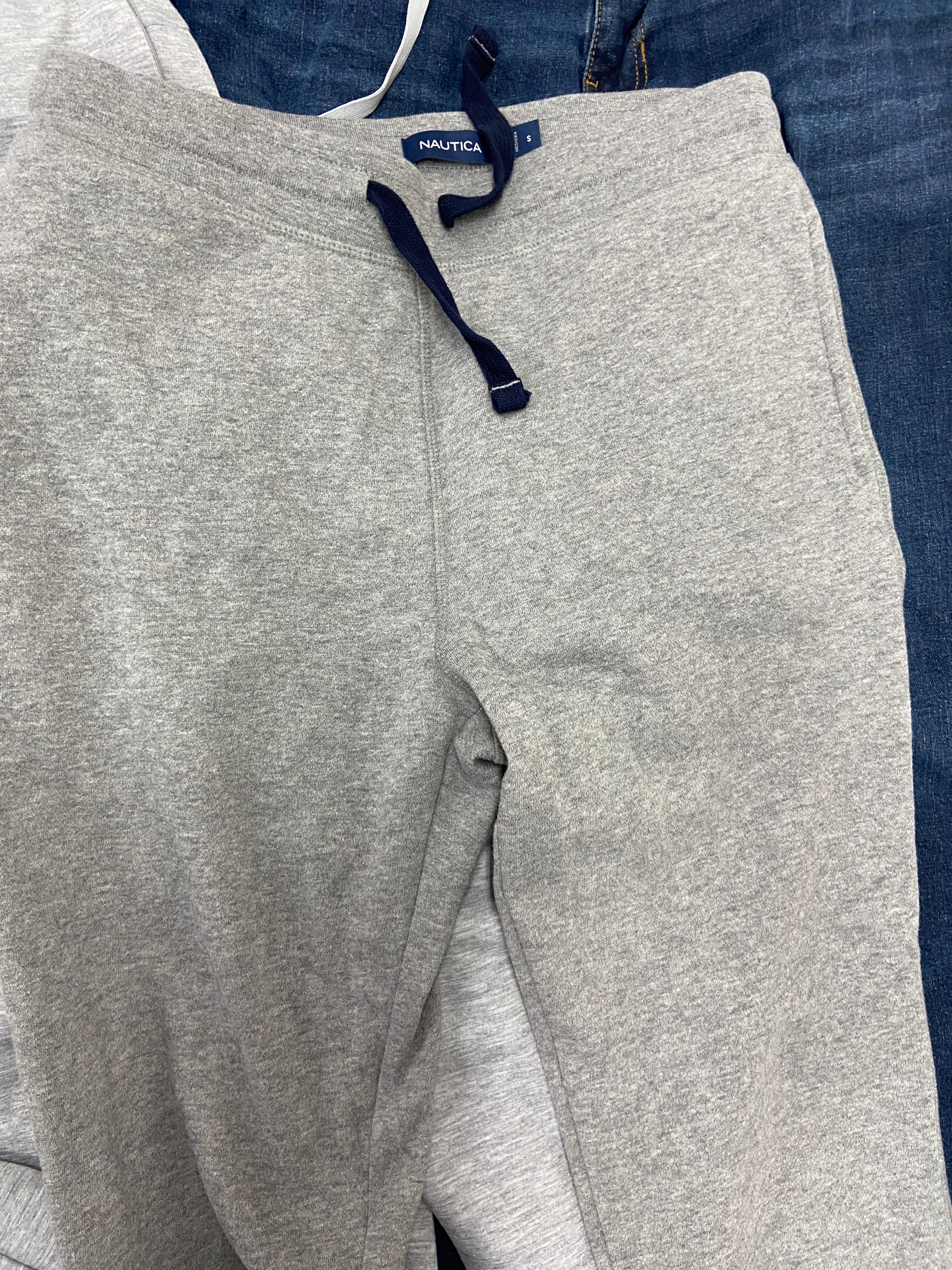 Men's Clothings Bottoms Wholesale Lot, FILA, PUMA, NAUTICA, ENGLISH LAUNDRY, EDDIE BAUER, KIRKLAND, IZOD and more, 10 items, CUSTOMER RETURNS