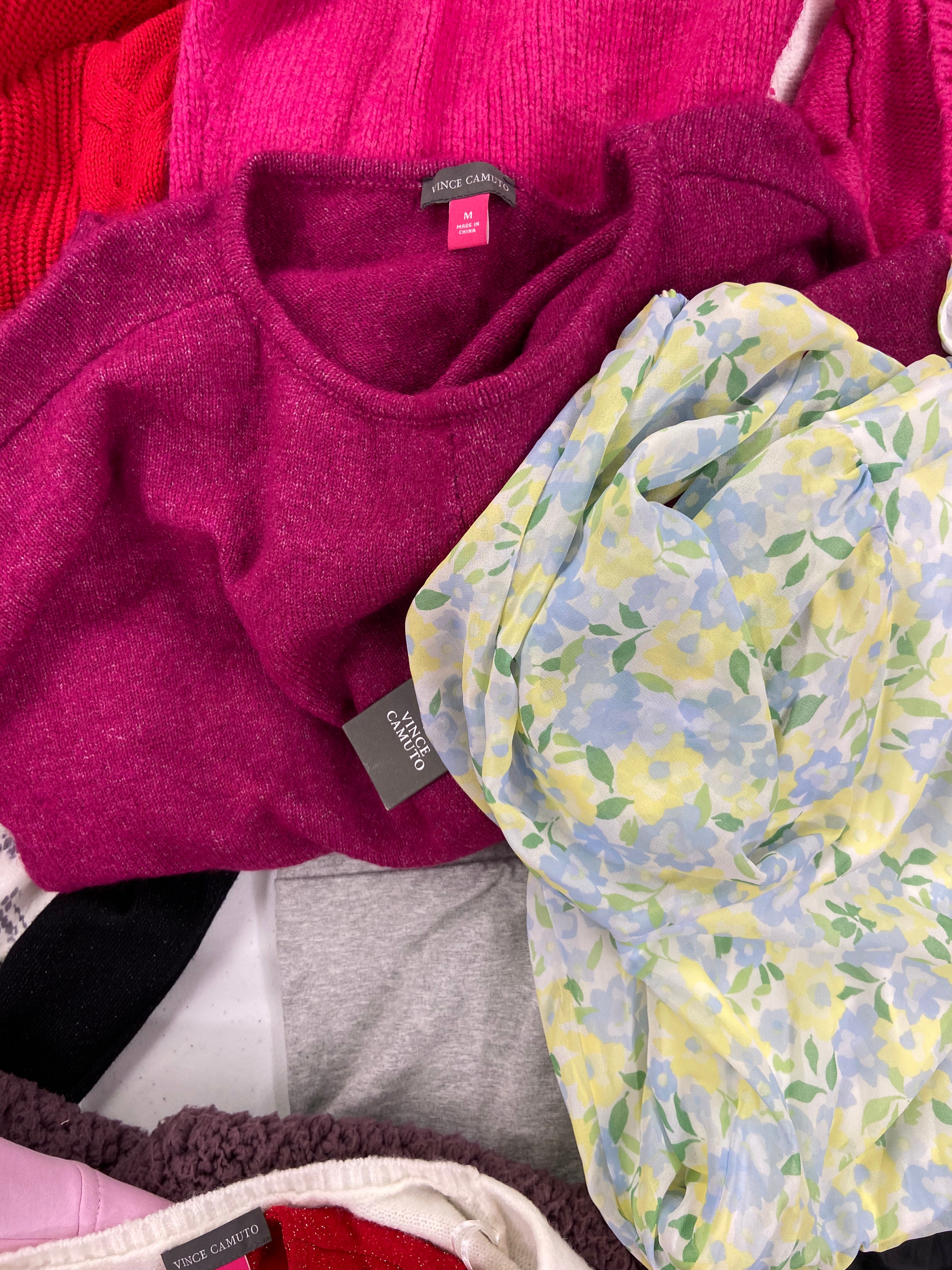 Women's Clothing Assorted Wholesale Lot, NORTH FACE, GUESS, FILA, DICKIES, VINCE CAMUTO, CALVIN KLEIN and more, 14 items, Shelf Pulls, MSRP $1,043