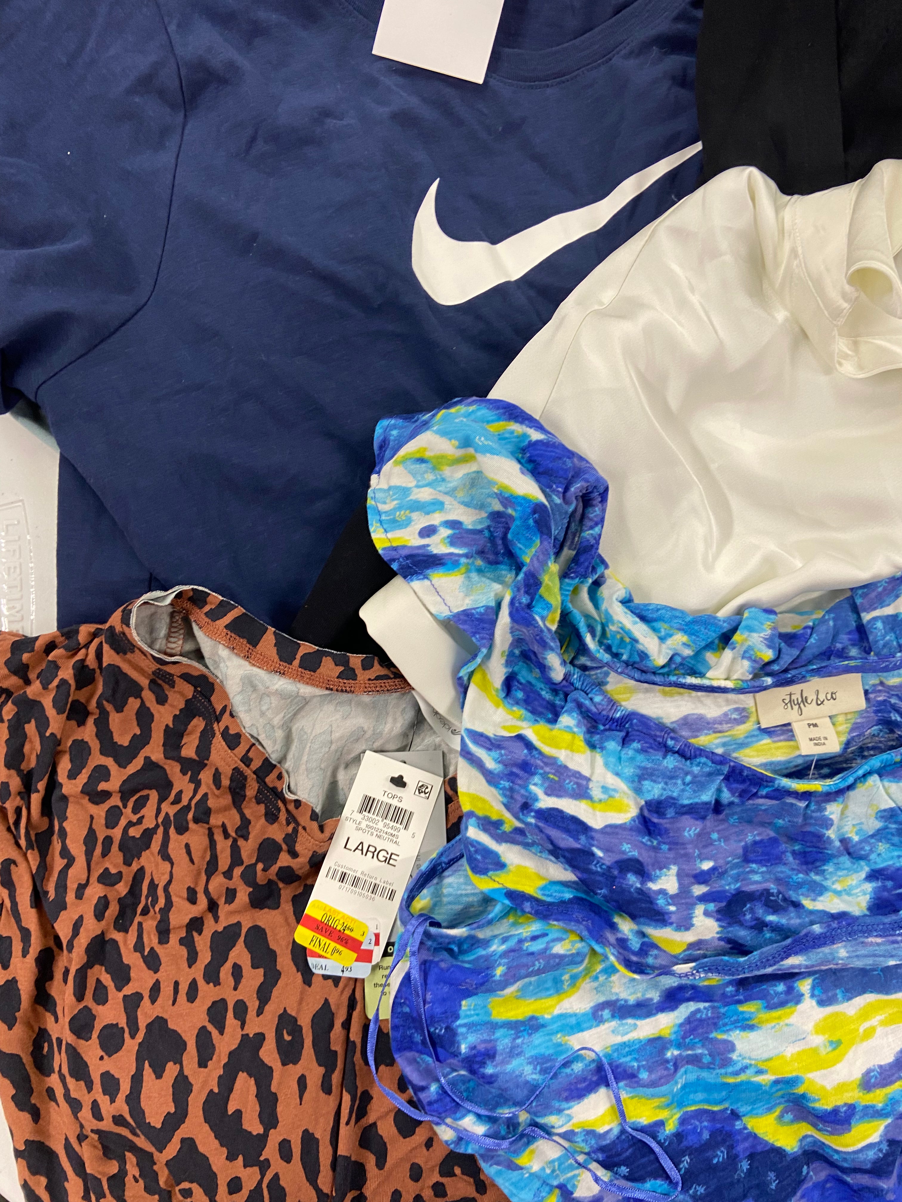 Women's Clothing Assorted Wholesale Lot, LUCKY BRAND, NIKE, POLO RALPH LAUREN, VINCE CAMUTO, 32 DEGREES, CHARTER CLUB  and more, 16 items, Shelf Pulls, MSRP $778