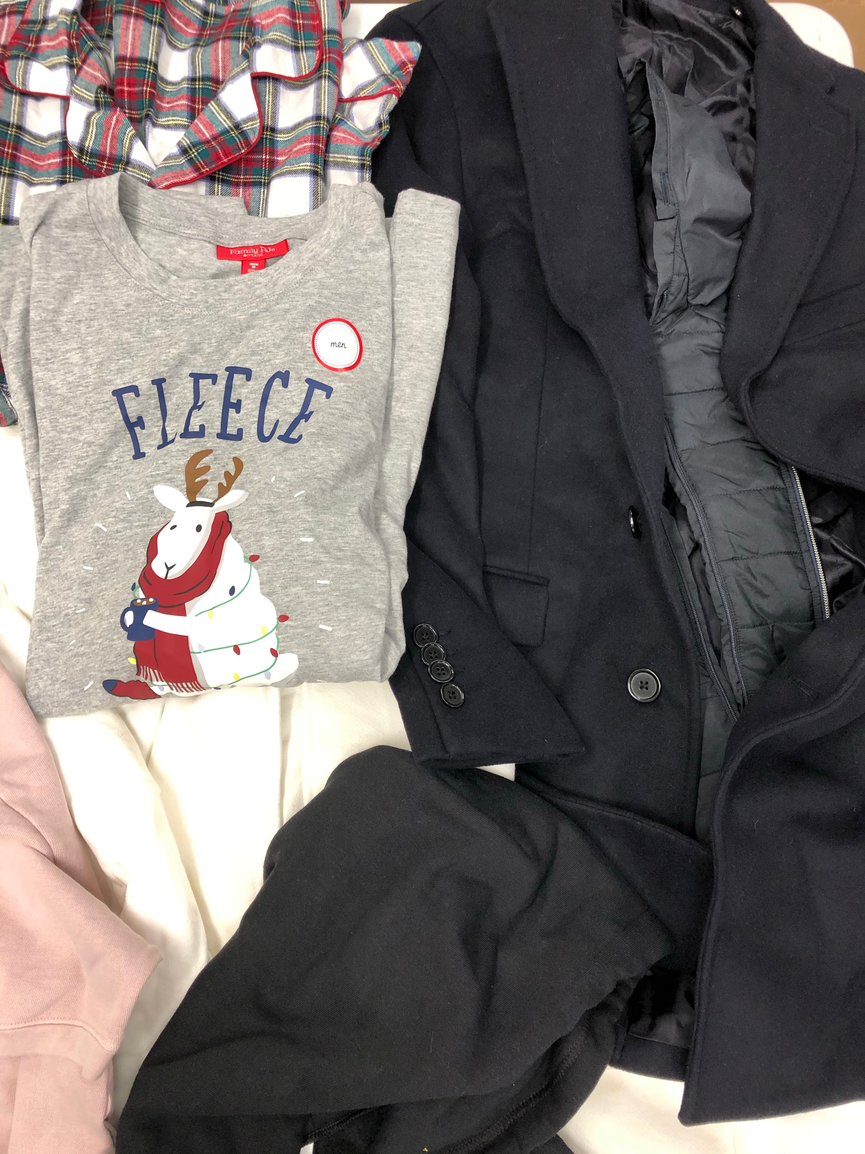 Men's Clothing Assorted Wholesale Lot, CALVIN KLEIN, DYLAN GRAY, AMERICAN APPAREL and more 9 Items, Customer Returns, MSRP $1,024