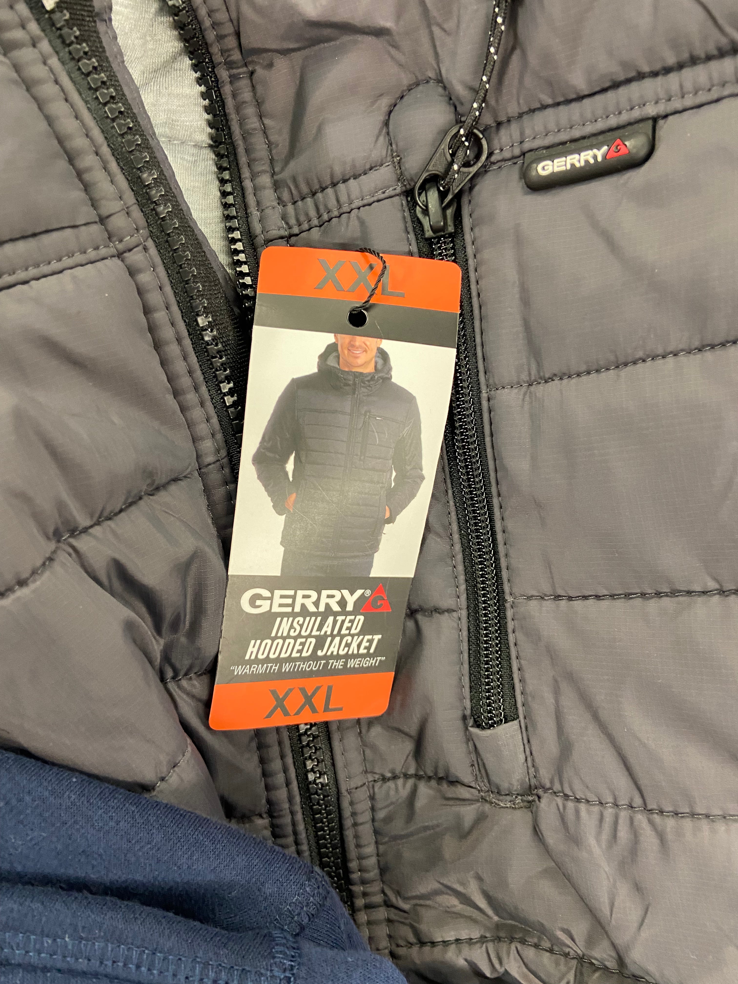 Men's Clothing Sweaters & Others Wholesale Lot, EDDIE BAUER, GERRY, LEGENDARY, HI-TEC, FREEDOM FOUNDRY, 7 items, Shelf Pulls, MSRP $440