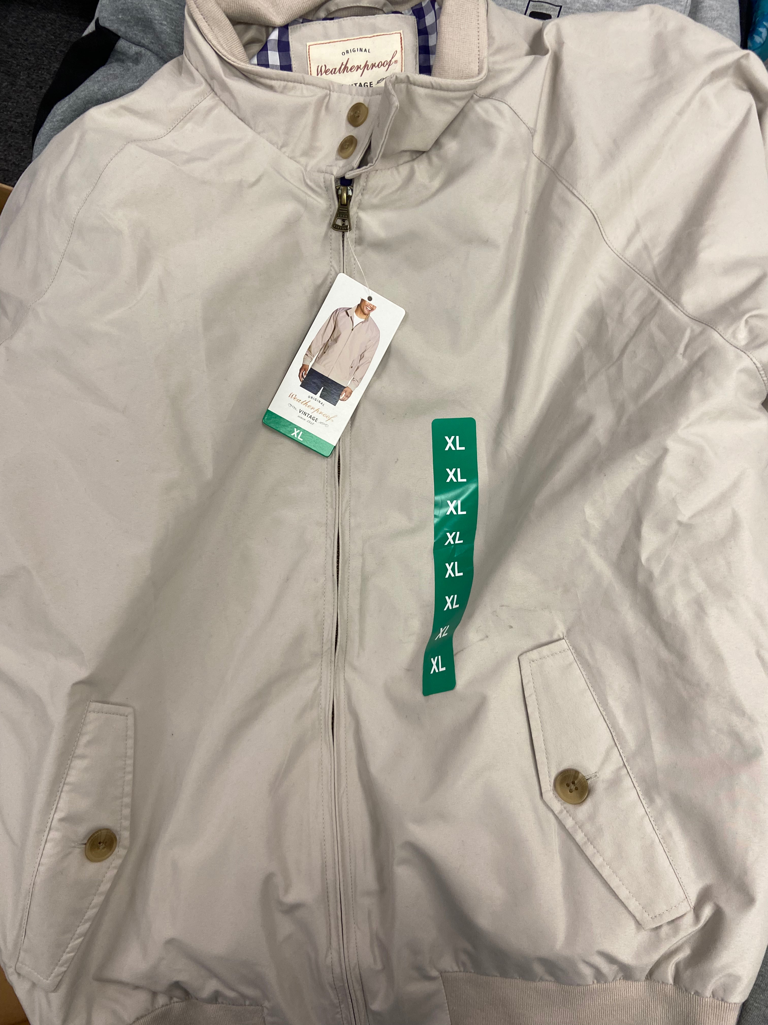Men's Clothings Tops Wholesale Lot, PUMA, FILA, ORVIS, WEATHERPROOF, EDDIE BAUER, SPIDER, ALFANI, CYPRESS CLUB  and more, 14 items, CUSTOMER RETURNS