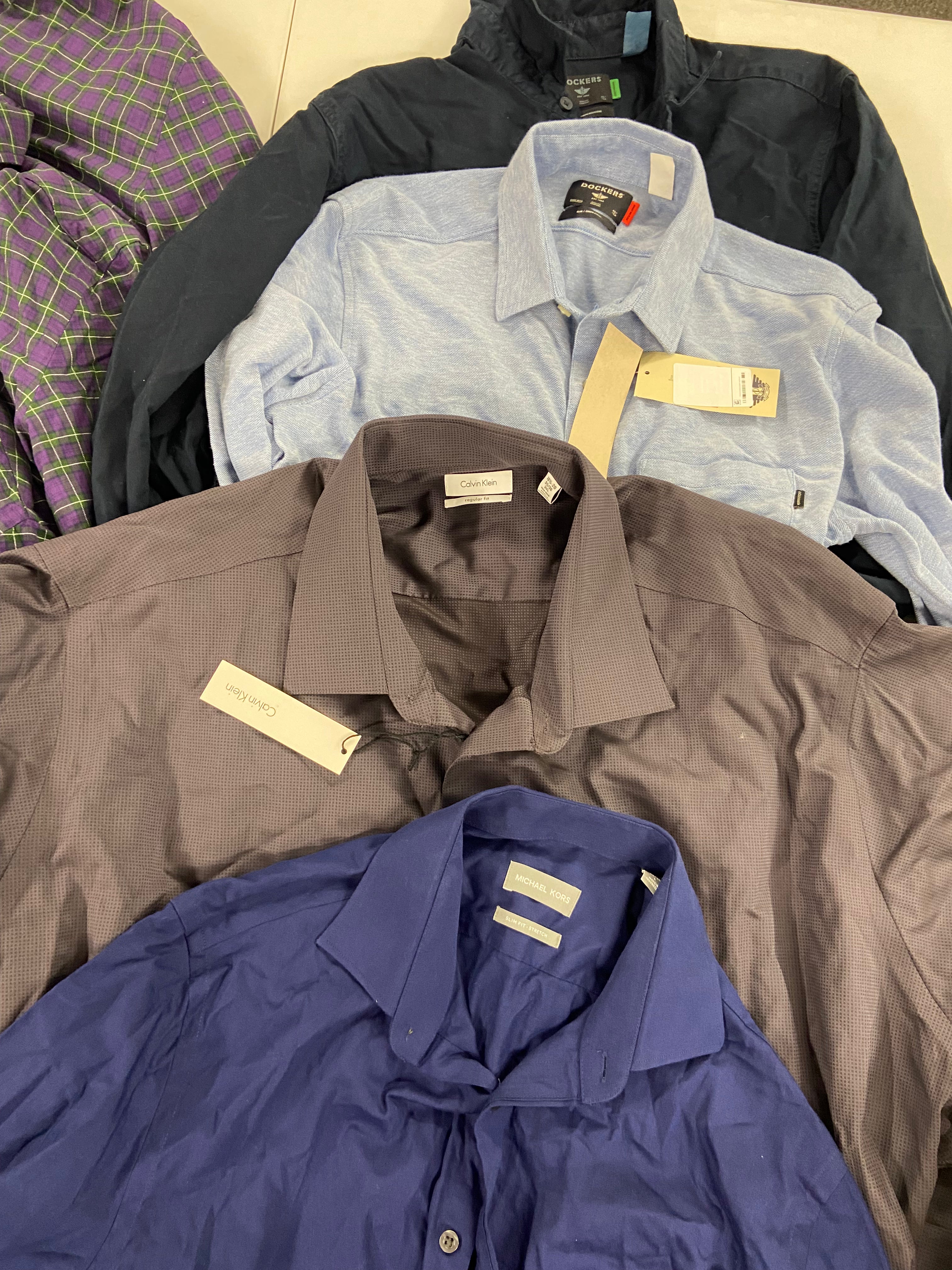 Men's Clothing Button Down Shirts Wholesale Lot, DOCKERS, CALVIN KLEIN, MICHAEL KORS, CLUB ROOM, 15 items, Shelf Pulls, MSRP $912