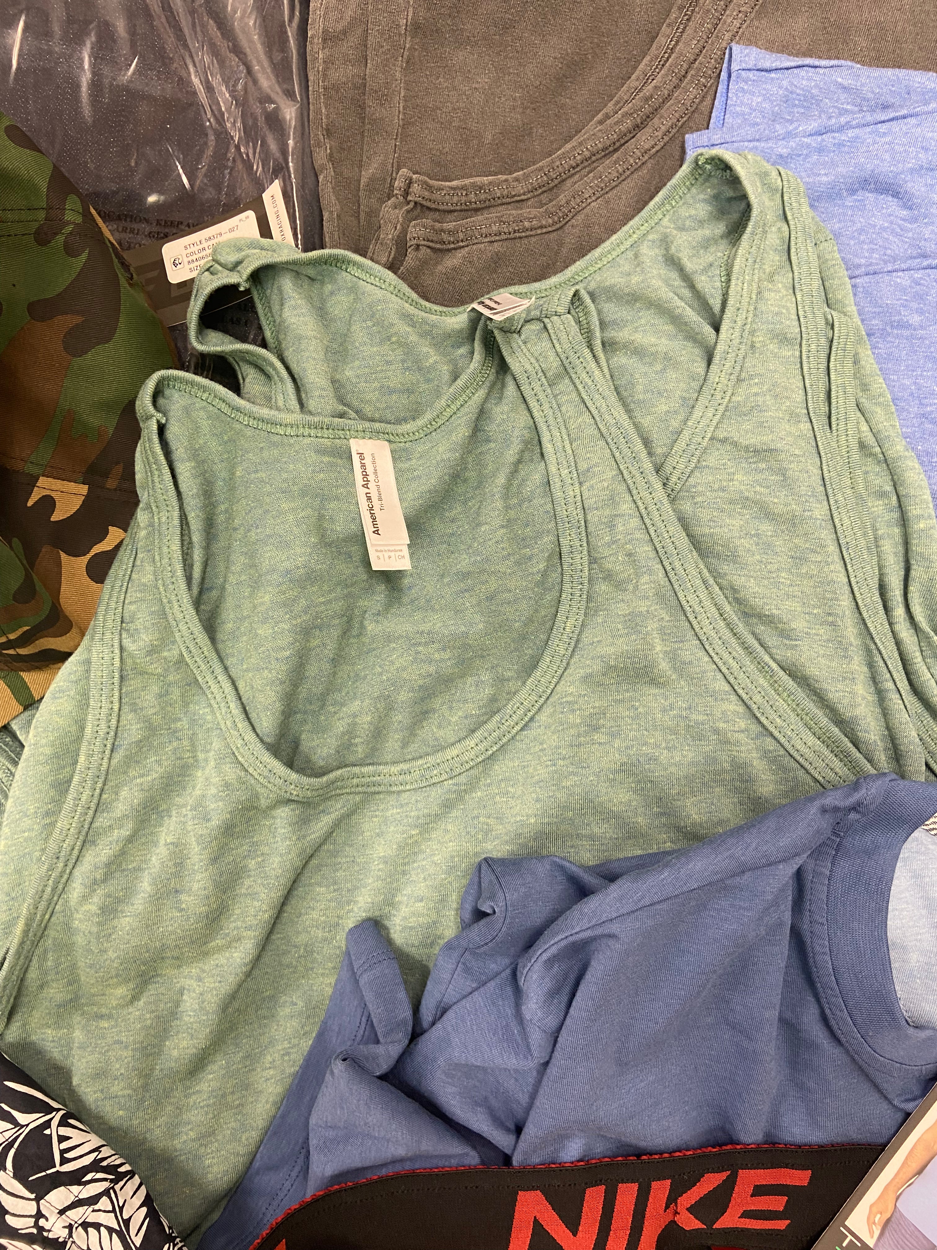 Men's Clothing Assorted Wholesale Lot, NIKE, ADIDAS, LUCKY BRAND, TAHARI, BUFFALO JEANS, KIRKLAND and more, 24 items, Shelf Pulls, MSRP $781