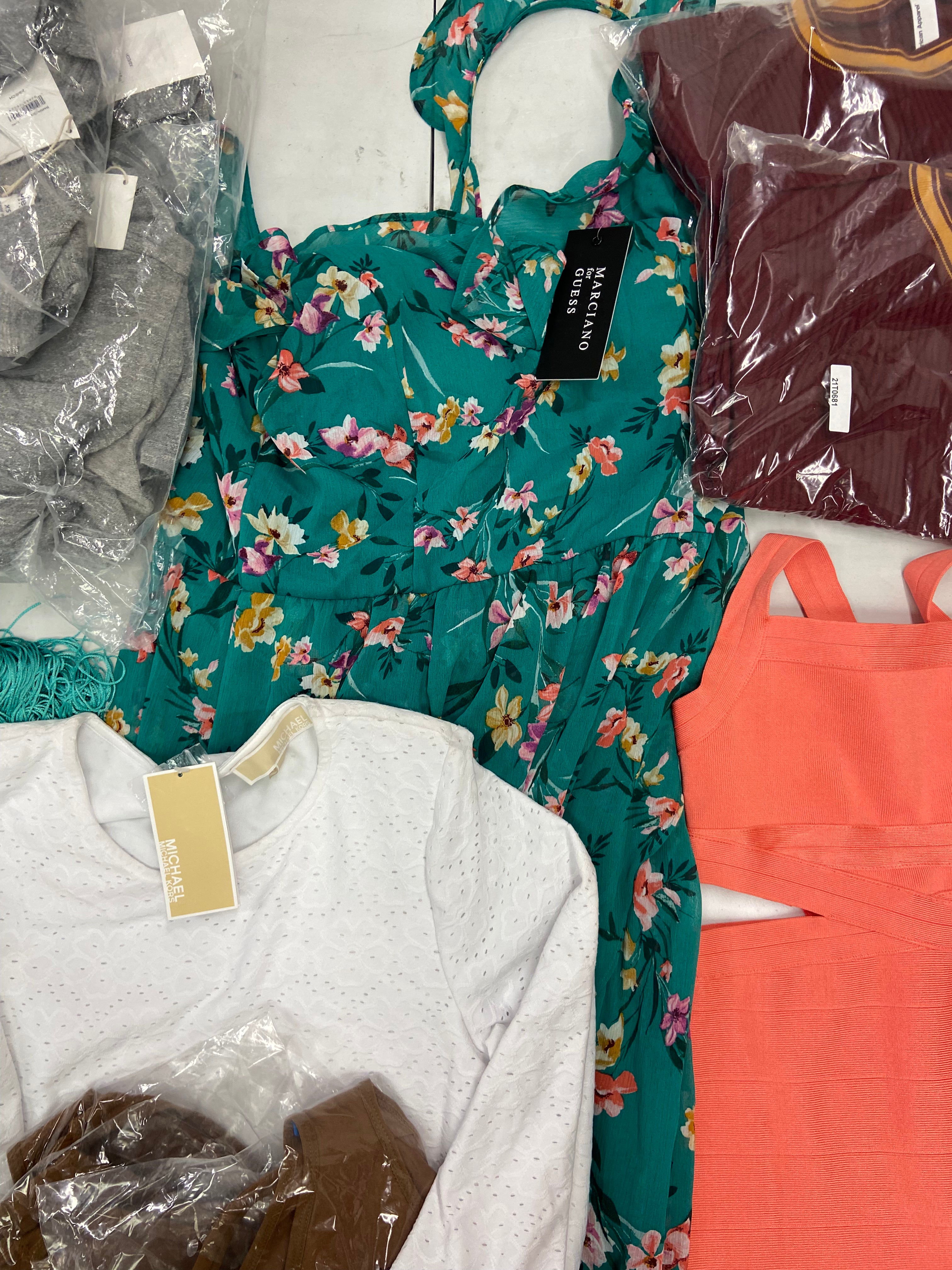 Women's Clothing Dresses, Rompers & Others Wholesale Lot, MICHAEL KORS, GUESS, SPLENDID, FREE PEOPLE, AMERICAN APPAREL and more, 15 items, Shelf Pulls, MSRP $1,456