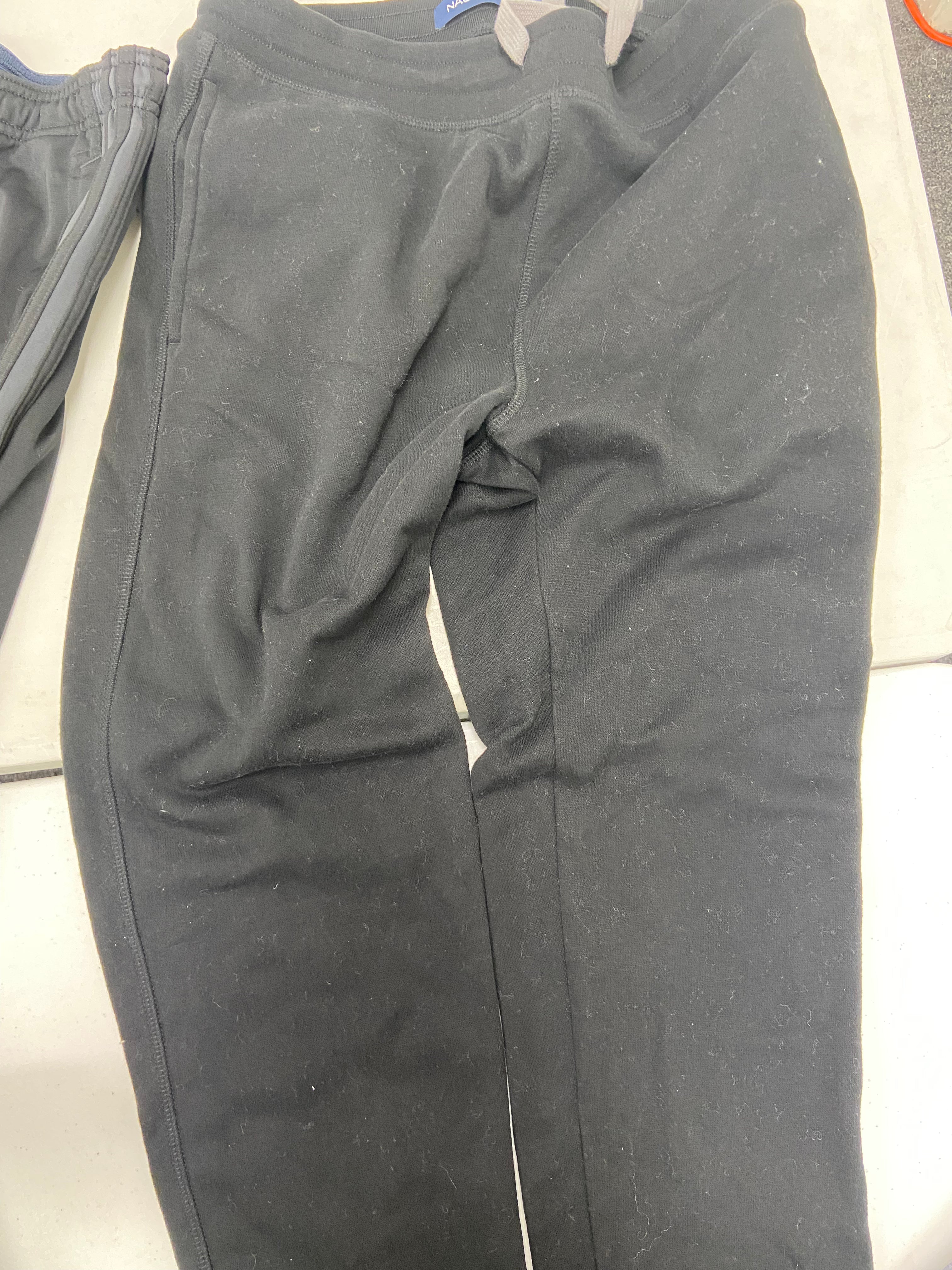 Men's Clothings Pants & Shorts Wholesale Lot, NAUTICA, ADIDAS, PUMA, FILA, WEATHERPROOF VINTAGE, 32 DEGREES and more, 8 items, CUSTOMER RETURNS
