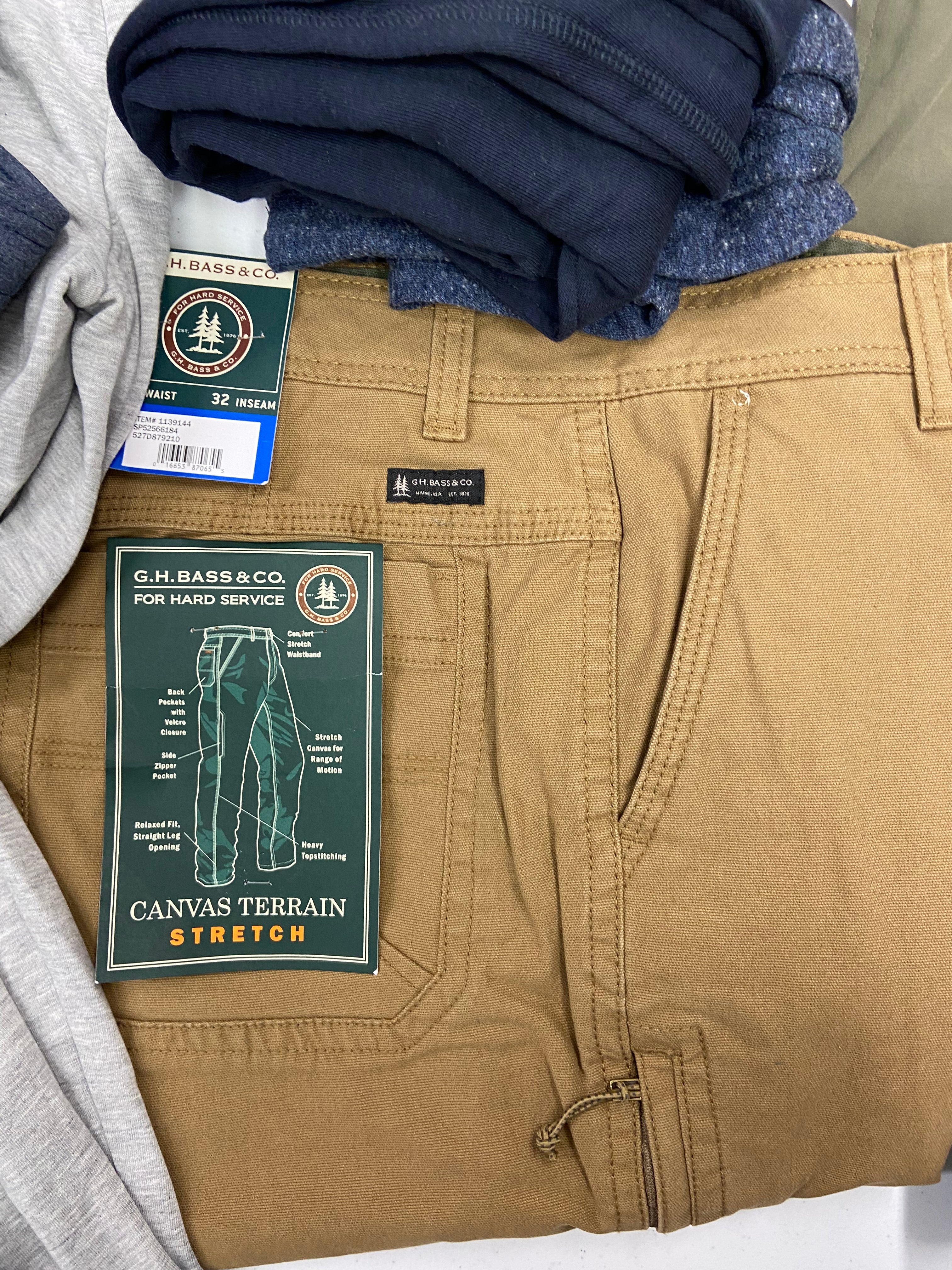 Men's Clothing Pants Wholesale Lot, NAUTICA, UNDER ARMOUR, EDDIE BAUER, GH BASS and more, 11 items, Shelf Pulls, MSRP $690