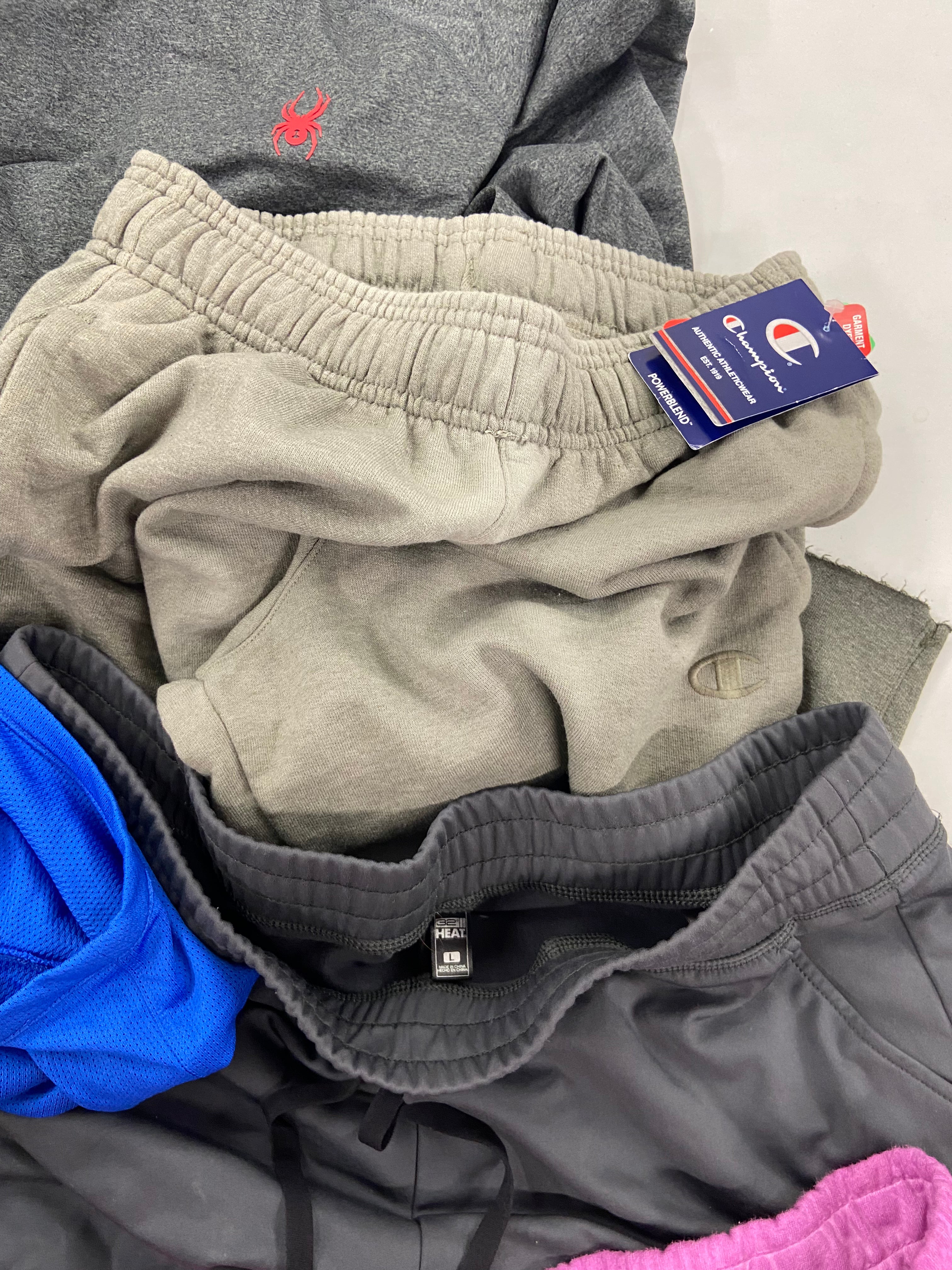Men's Clothing Assorted Wholesale Lot, LAUREN RALPH LAUREN, NIKE, CHAMPION, BUFFALO, SPYDER, 32 DEGREES and more, 11 items, Shelf Pulls, MSRP $644
