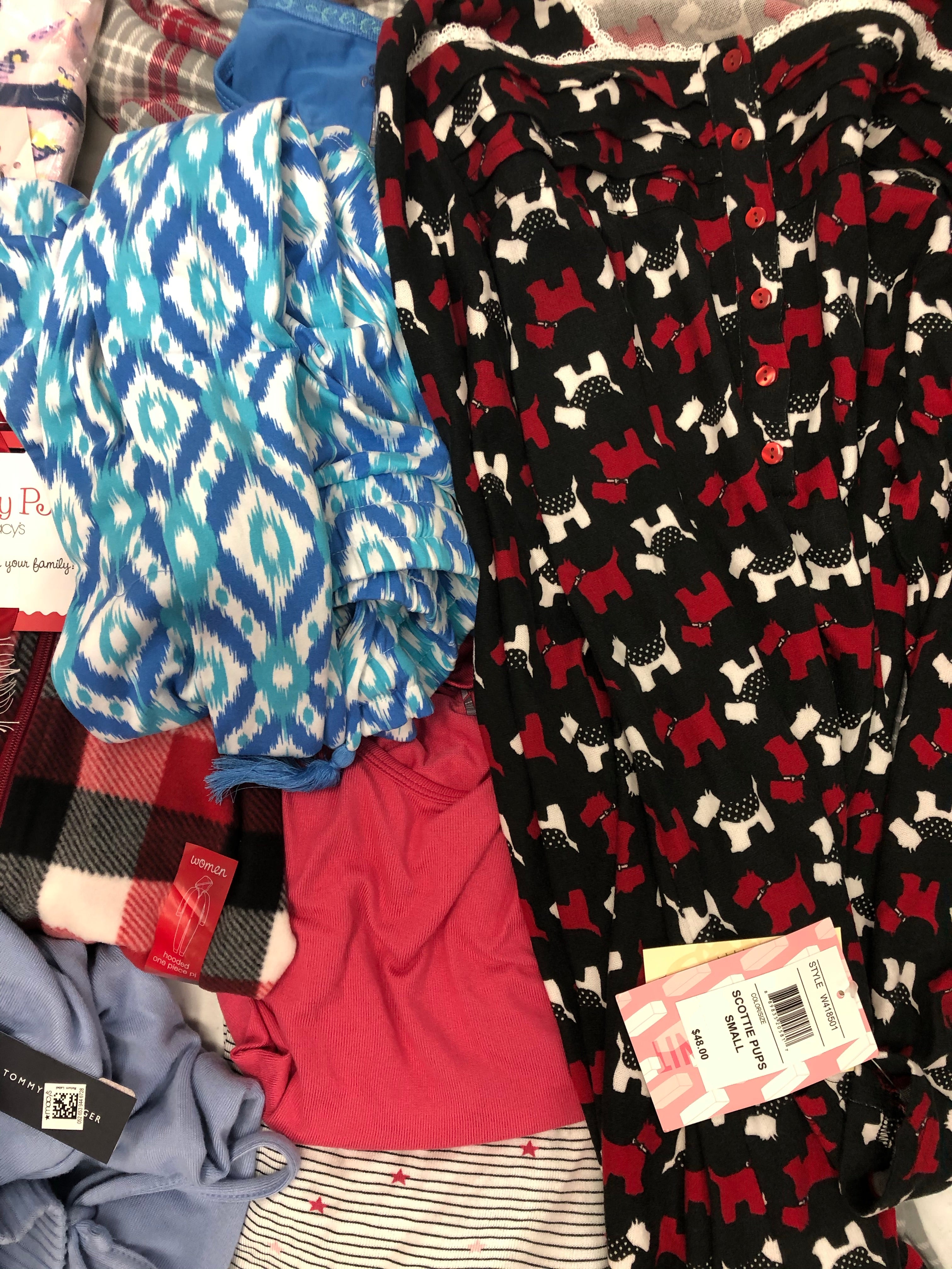 Women's Clothing Pajama Wholesale Lot, Lauren Ralph Lauren, Tommy Hilfiger, Charter Club, Family Pajamas, Muk Luks, Hanes and more, 14 Units, Shelf Pulls, MSRP $658.98