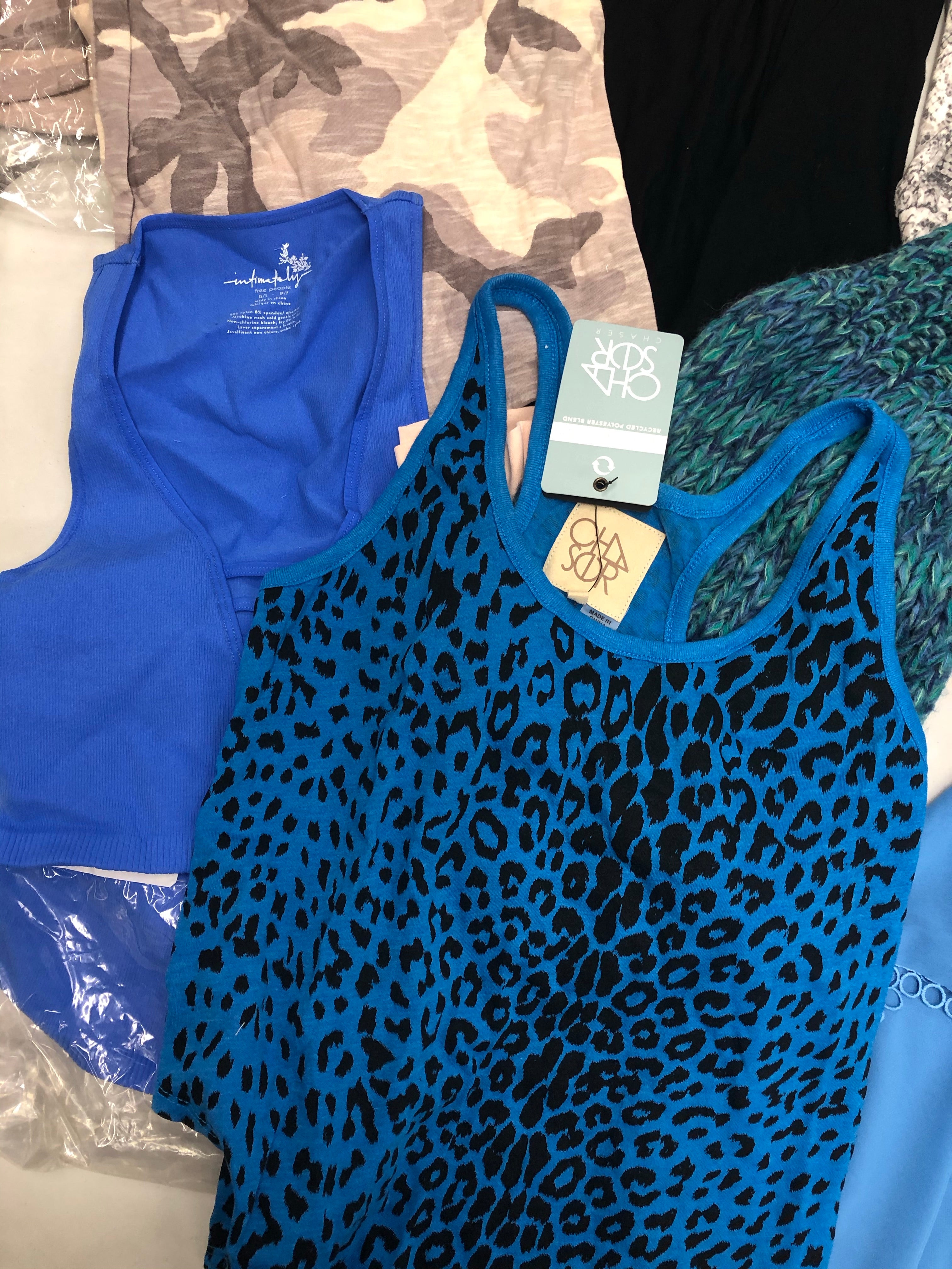 Women's Clothing Tops Wholesale Lot, FREE PEOPLE, IDEOLOGY, ALFANI, SPRAYWAY and more, 14 items, Shelf Pulls, MSRP $701