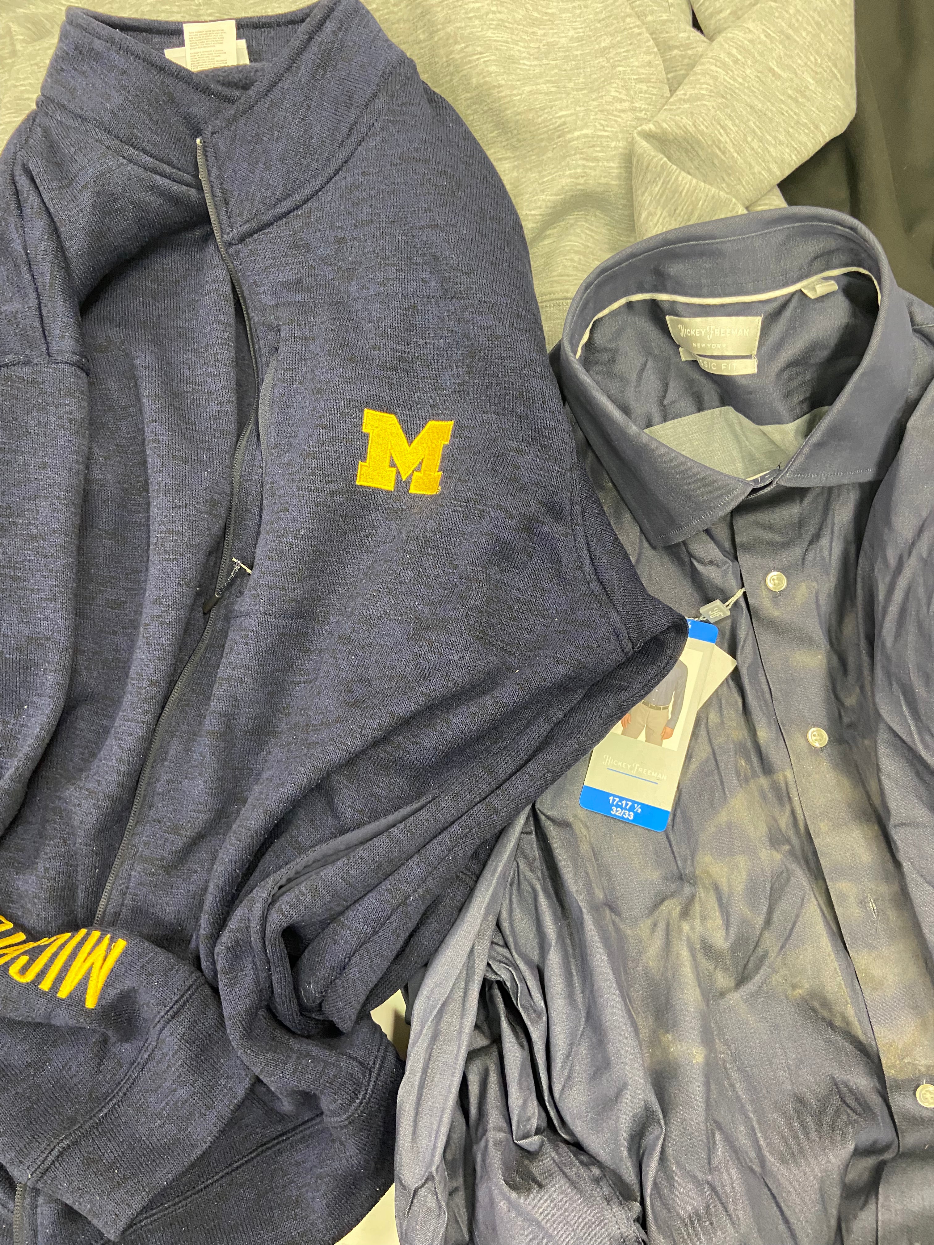 Men's Clothings Jackets & Tops, Wholesale Lot, FILA, TOMMY HILFIGER, HICKEY FREEMAN, HANG TEN, CHAMPION, MONDETTA and more, 7 items, CUSTOMER RETURNS