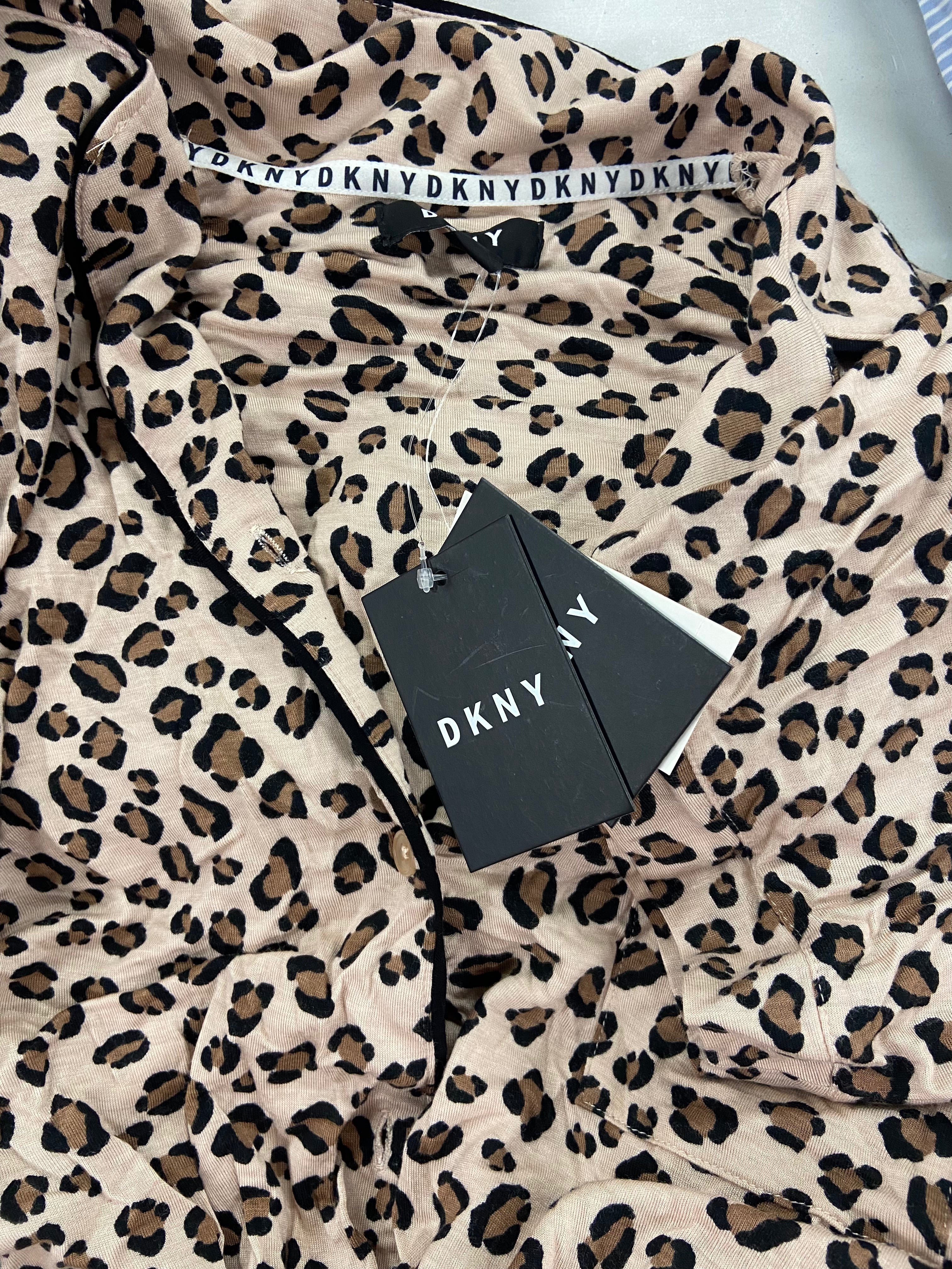 Women's INTIMATES Wholesale Lot, DISNEY, WACOAL, DKNY, CALVIN KLEIN, FLORA, Eileen West and more, 21 items, Shelf Pulls, MSRP $1,198