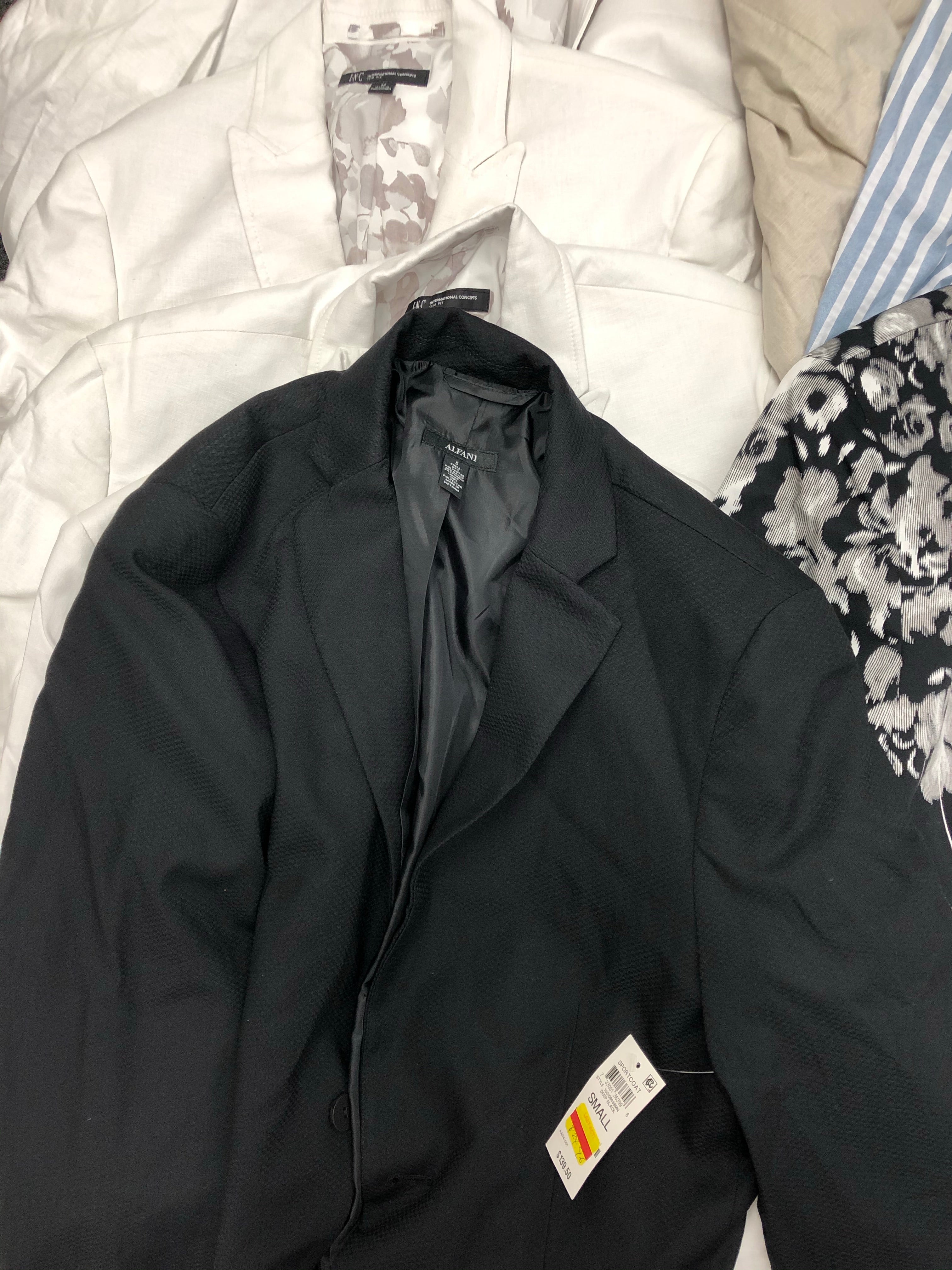 Men's Clothing SUITS/BLAZERS Wholesale Lot, INC, ALFANI, 10 Items, Shelf Pulls, MSRP $1,415