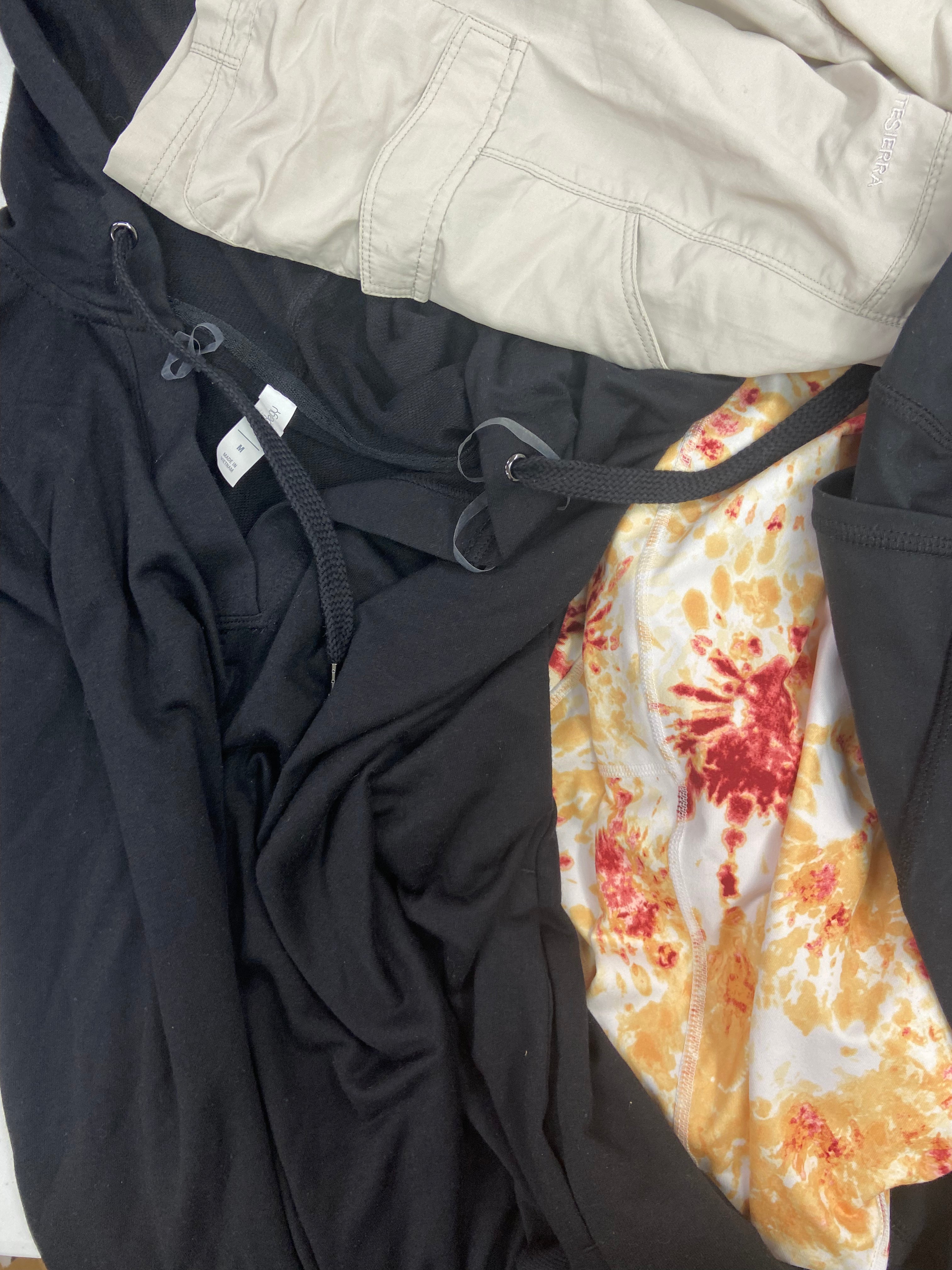 Women's Clothing Activewear Wholesale Lot, ADIDAS, CALVIN KLEIN, NIKE, DANSKIN, MONDETTA and more, 22 items, Shelf Pulls, MSRP $811