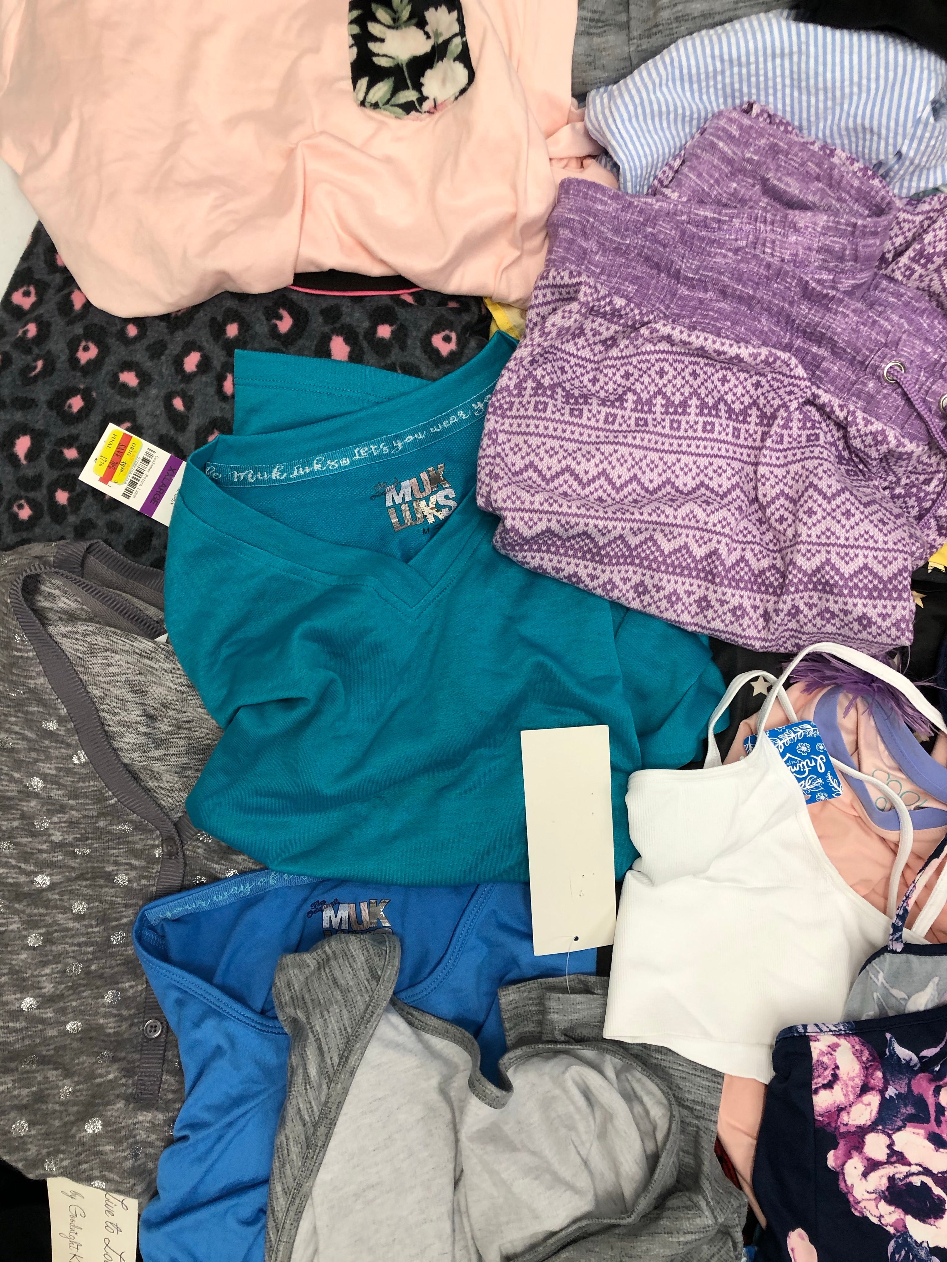 Women's Clothing Pajamas Wholesale Lot, CALVIN KLEIN, COOL GIRL, INC, CHARTER CLUB and more,33 items, CUSTOMER RETURNS