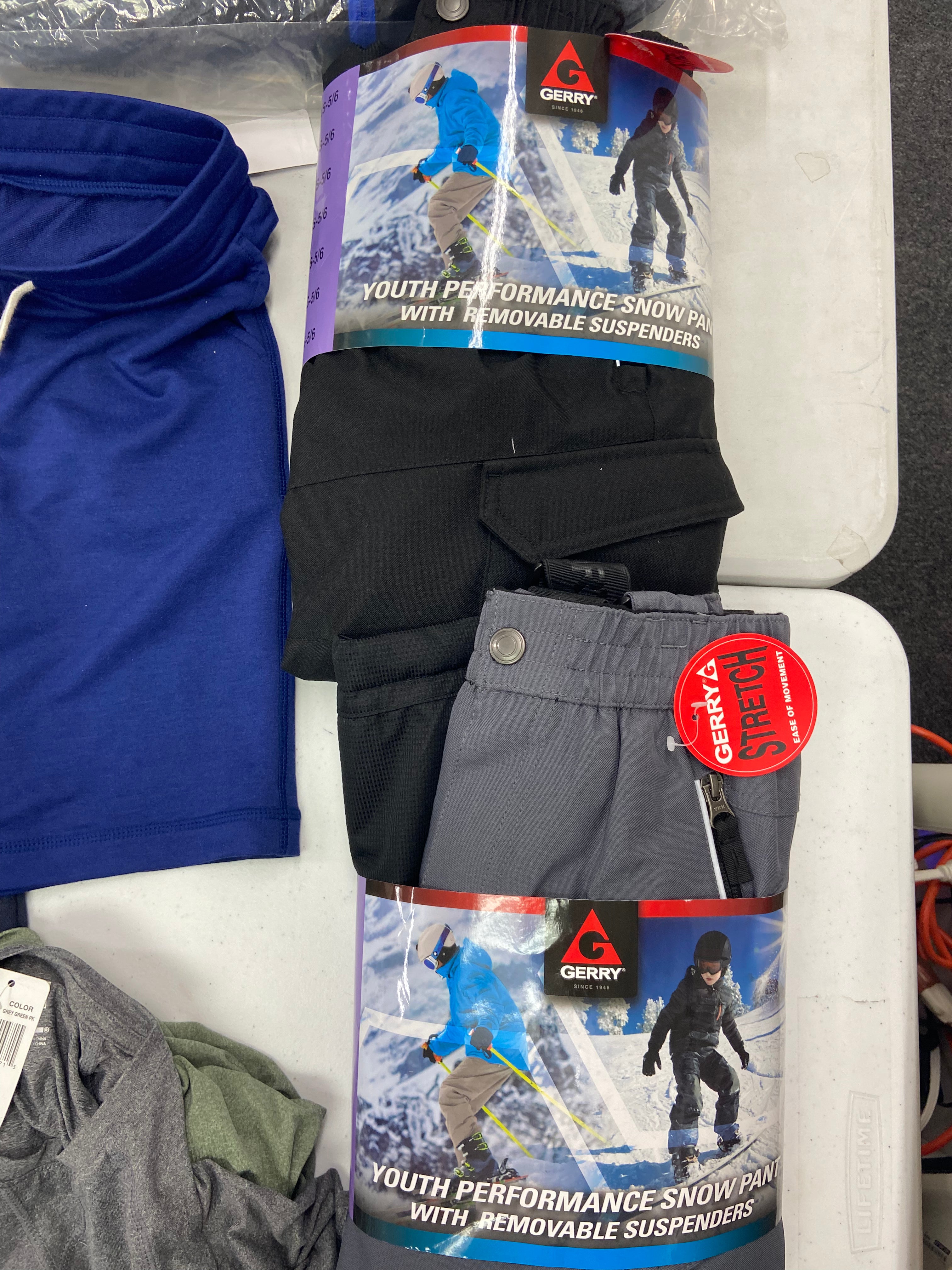 Kid's Clothing Wholesale Lot, GERRY, 32 DEGREE, LEE, KHQ and more, 9 items, Shelf Pulls, MSRP $369