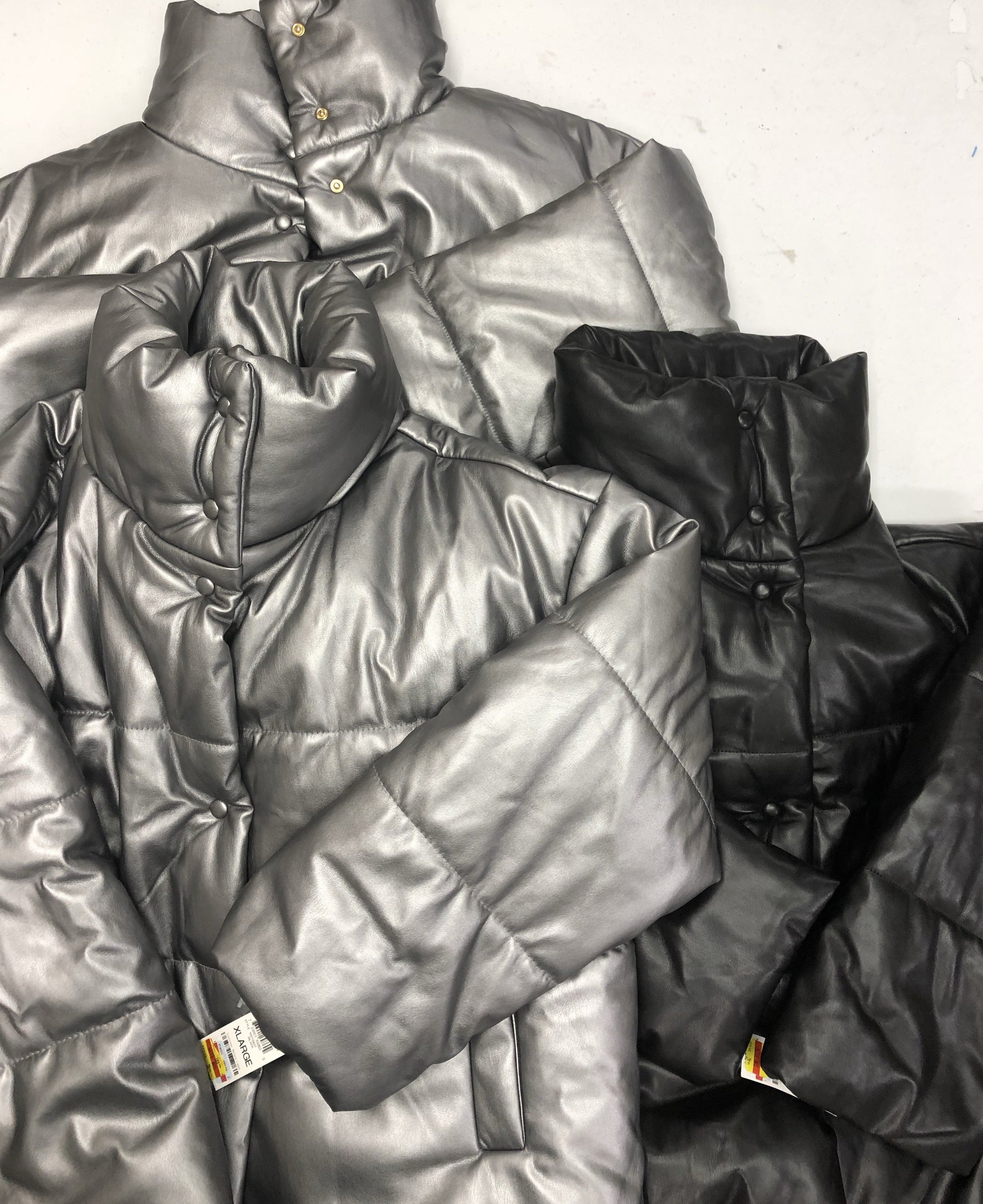 Women's Clothing OUTERWEAR Wholesale Lot, INC, 3 Units, Shelf Pulls, MSRP $568.50