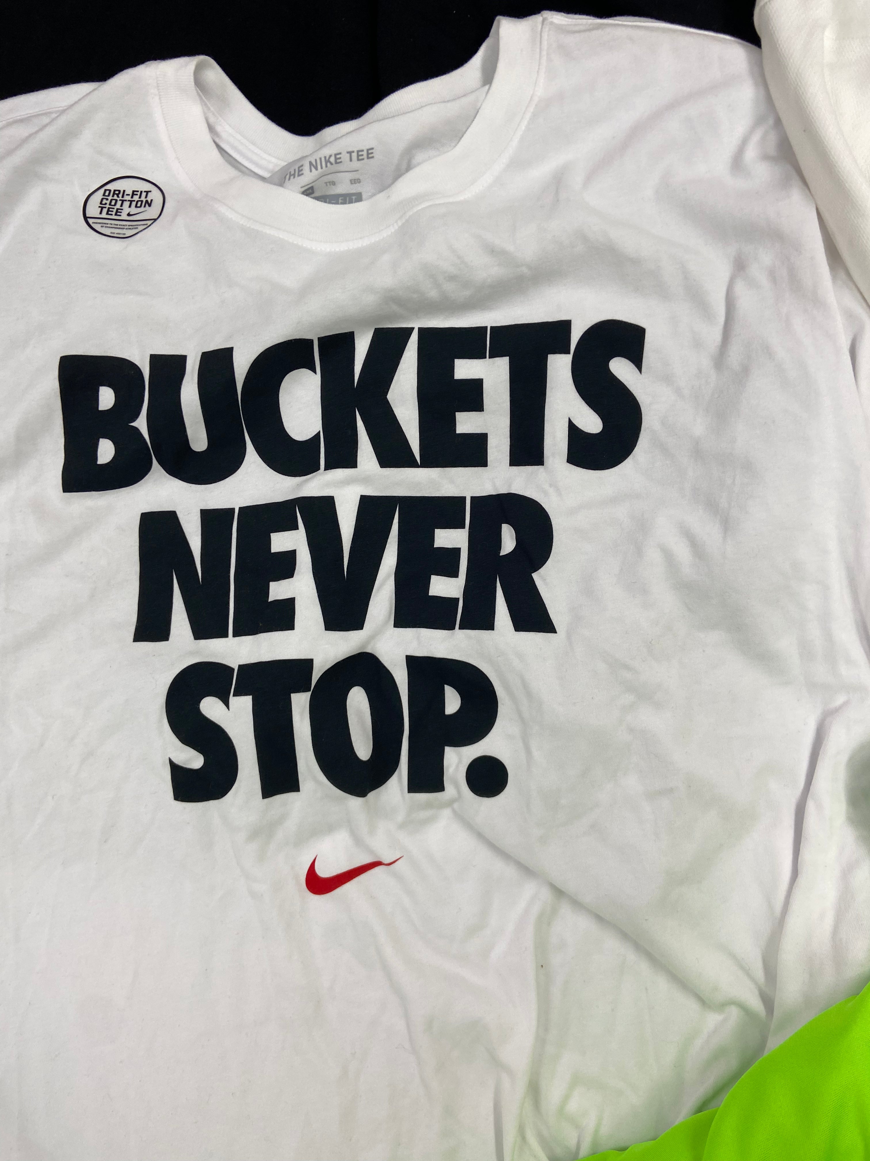 Men's Clothings Tops Wholesale Lot, NIKE, ADIDAS, CALVIN KLEIN, CHAMPION, EDDIE BAUER, BUFFALO DAVID BITTON, SPYDER and more, 11 items, CUSTOMER RETURNS