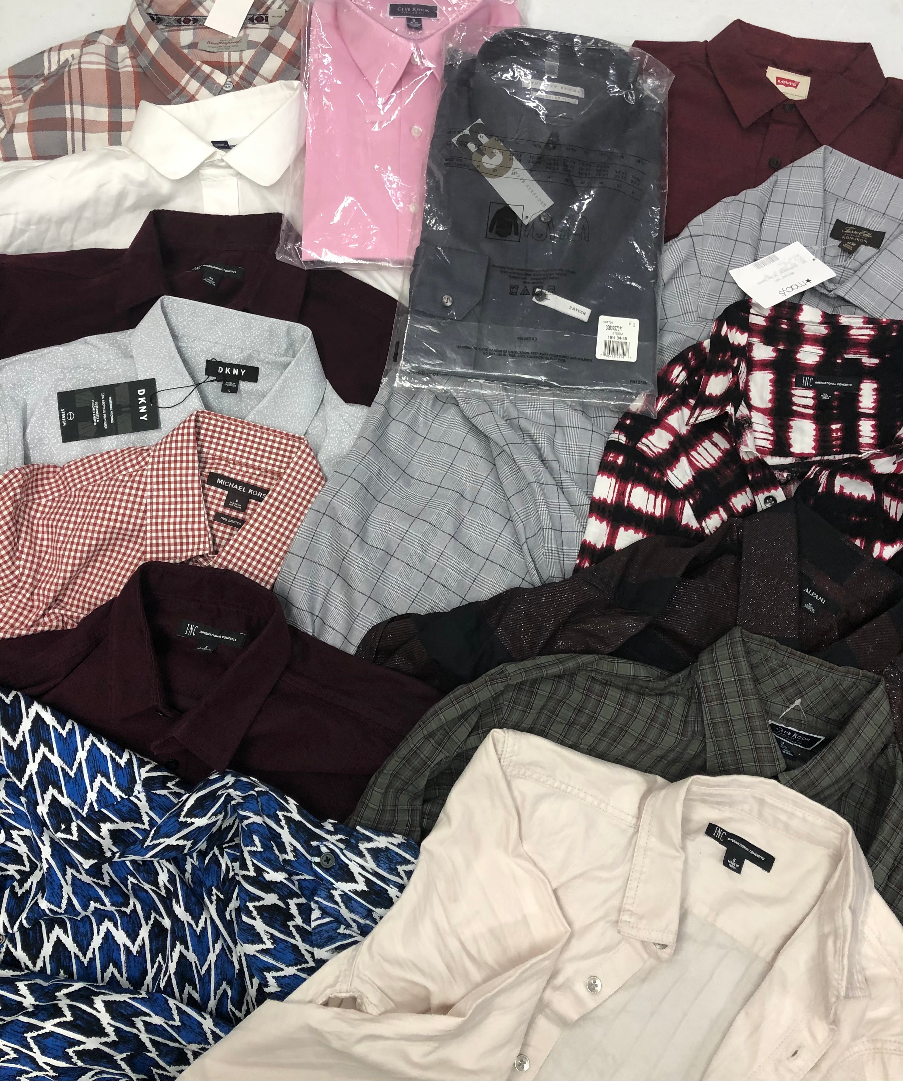 Men's Clothing Button Down shirts Wholesale Lot, DKNY, LEVI'S, WEATHERPROOF, INC and more, 15 Units, Shlef Pulls, MSRP $971.00