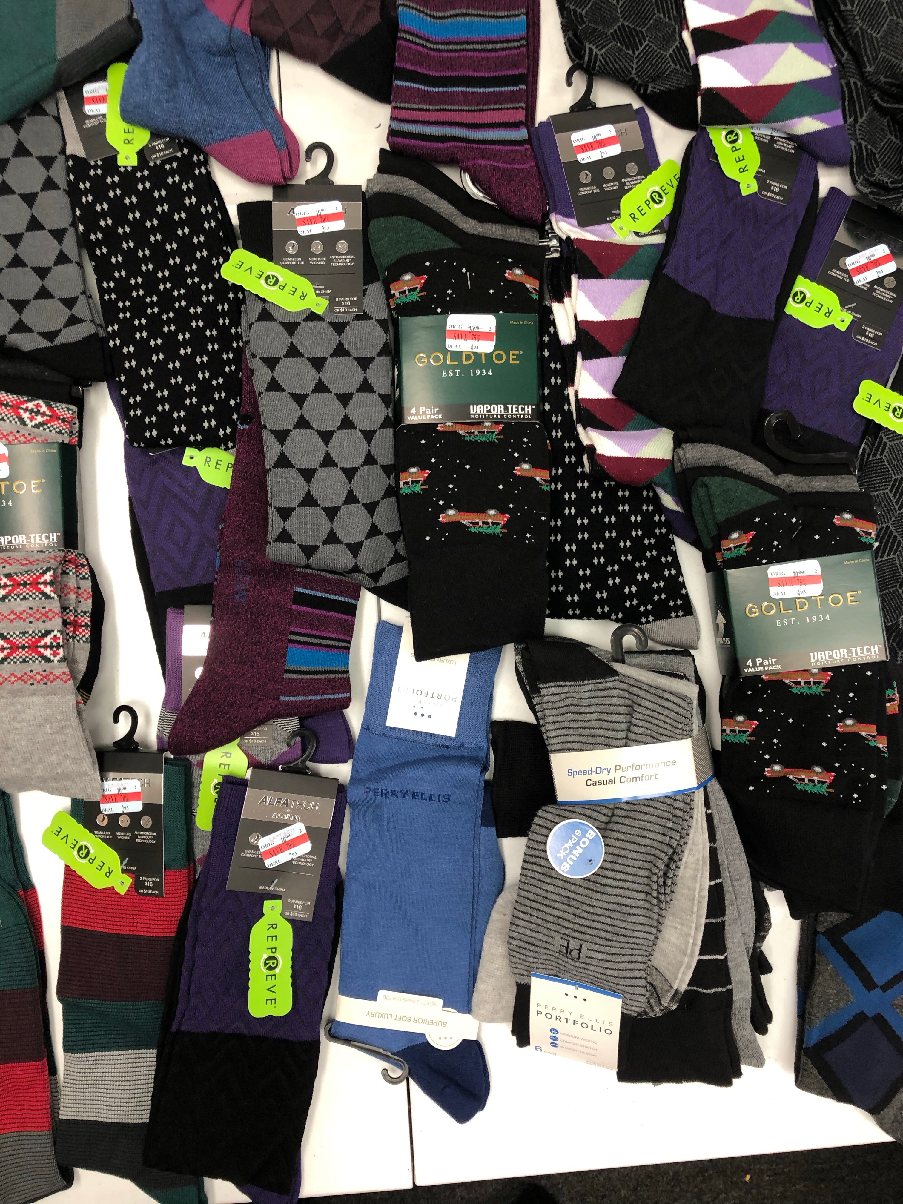 Men's Socks Wholesale Lot, Tommy Hilfiger, Perry Ellis, Gold Toe, Alfani, 110 Units, Shelf Pulls, MSRP $1,188.99