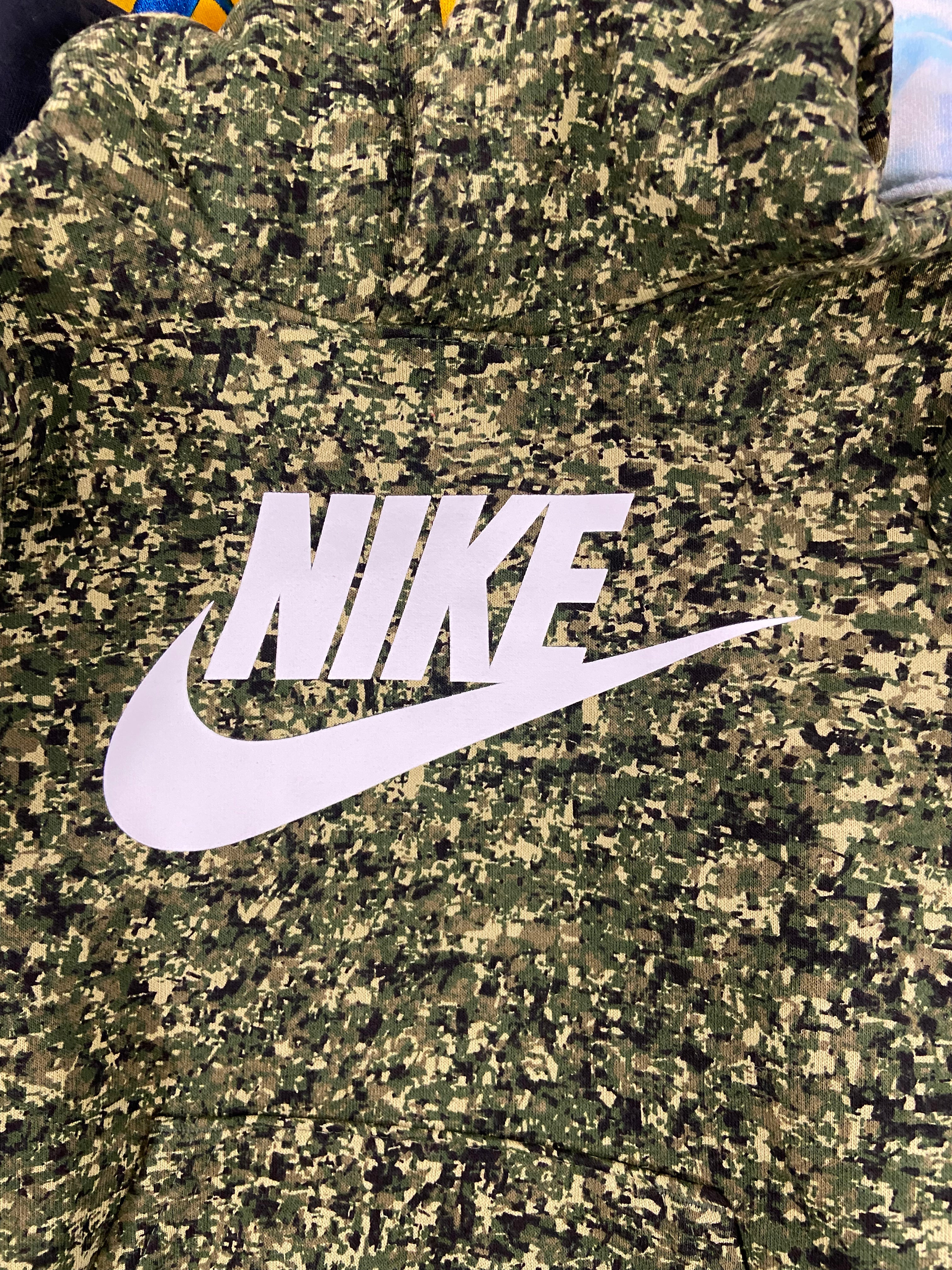 Kid's / Baby's Clothing Assorted Wholesale Lot, NIKE, CHAMPION, NEW BLUEBERRI, DISNEY, TOMMY HILFIGER and more, 18 items, Shelf Pulls, MSRP $663