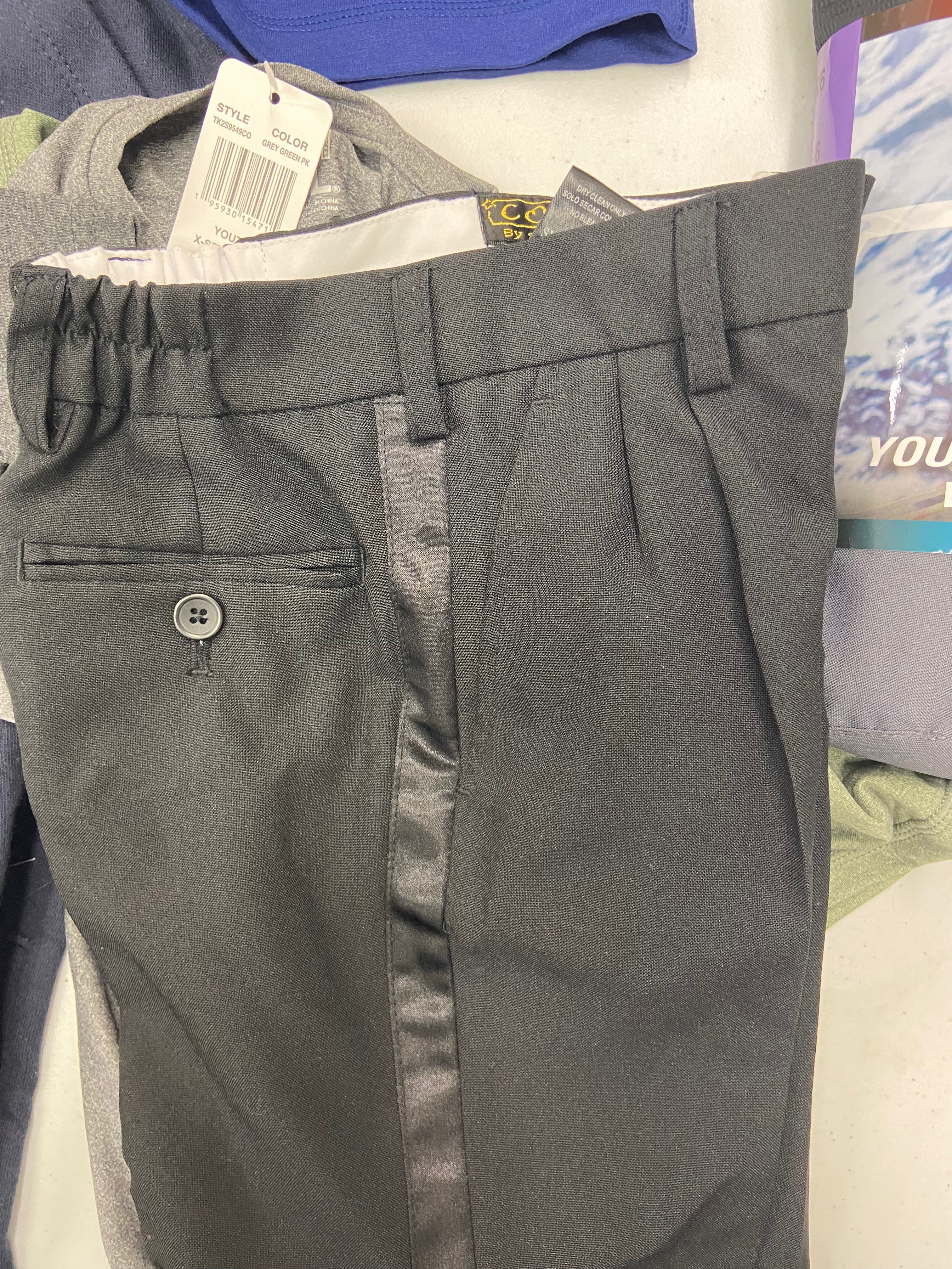 Kid's Clothing Wholesale Lot, GERRY, 32 DEGREE, LEE, KHQ and more, 9 items, Shelf Pulls, MSRP $369