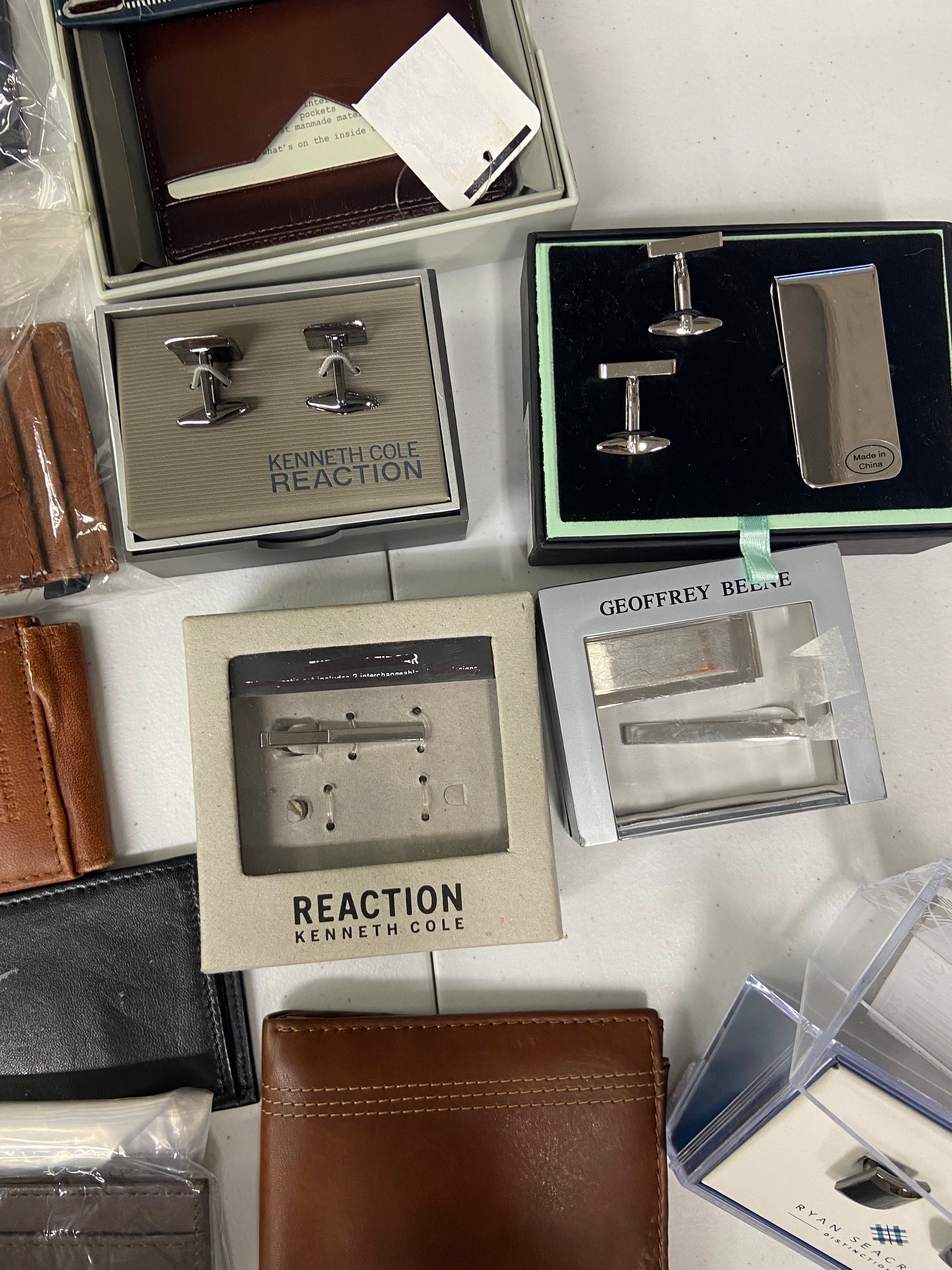 Men's Accessories (Wallets, Card Cases, Cuff Links, Tie Bar) Wholesale Lot, GUESS, GEOFFREY BEENE, RYAN SEACREST, PERRY ELLIS and more, 30 items, CUSTOMER RETURNS