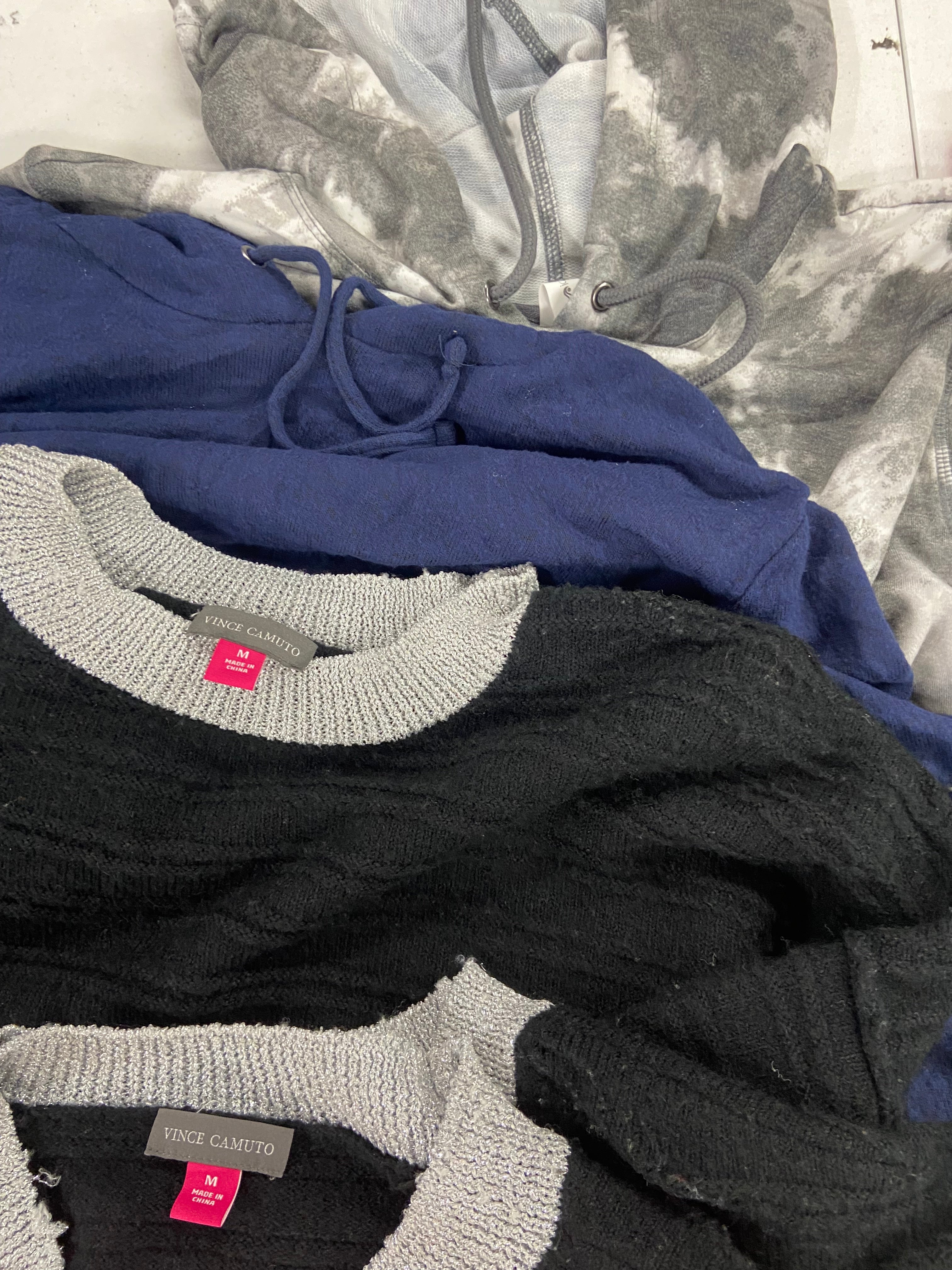 Women's Clothing Sweaters & Others Wholesale Lot, POLO RALPH LAUREN, TOMMY HILFIGER, MICHAEL KORS, VINCE CAMUTO, BELLDINI and more, 16 items, Shelf Pulls, MSRP $913