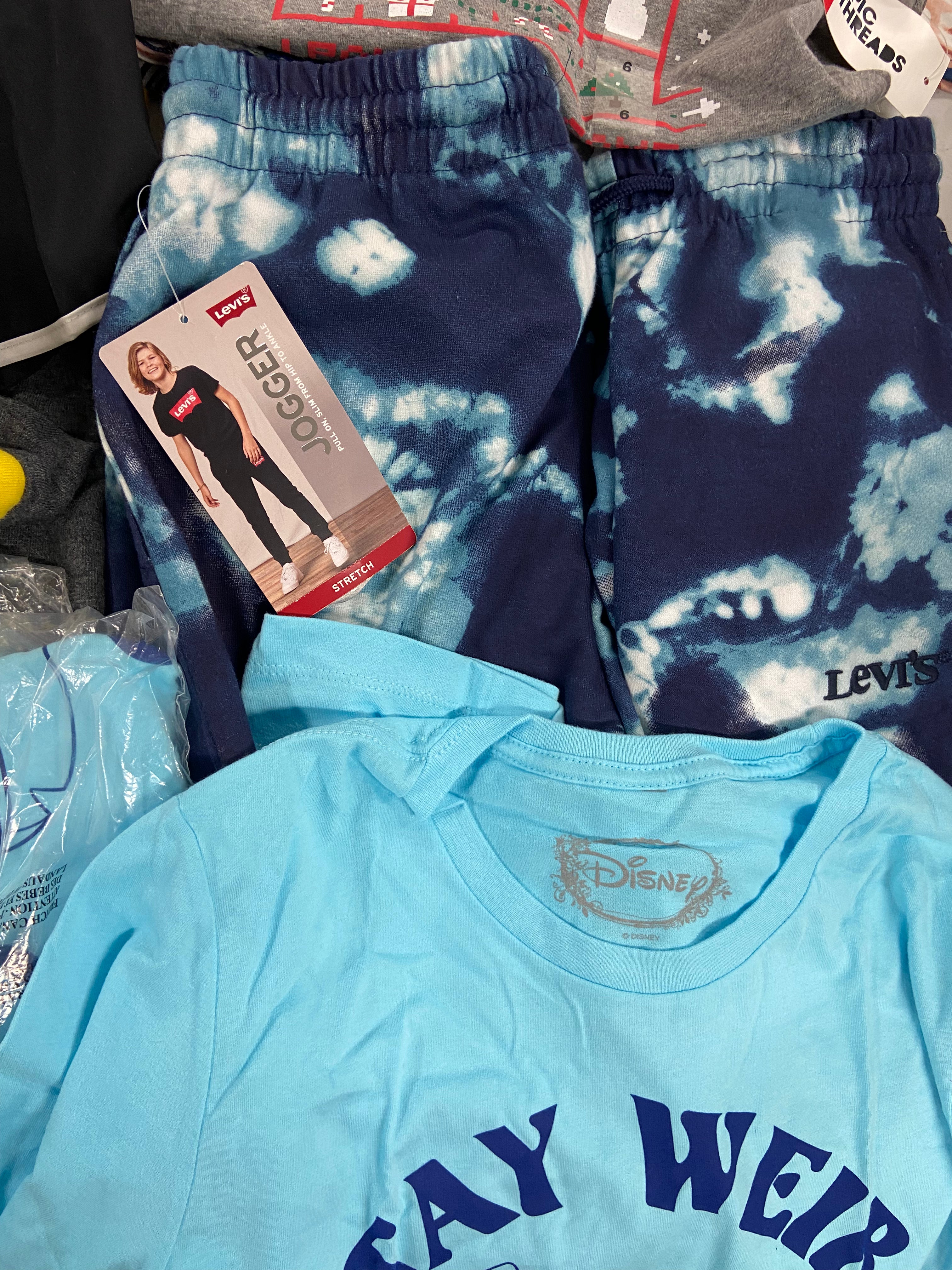 Kid's Clothing Assorted Wholesale Lot, NIKE, LEVI'S, ADIDAS, POLO RALPH LAUREN, RARE EDITIONS, DISNEY, UNDER ARMOUR and more, 19 items, Shelf Pulls, MSRP $562