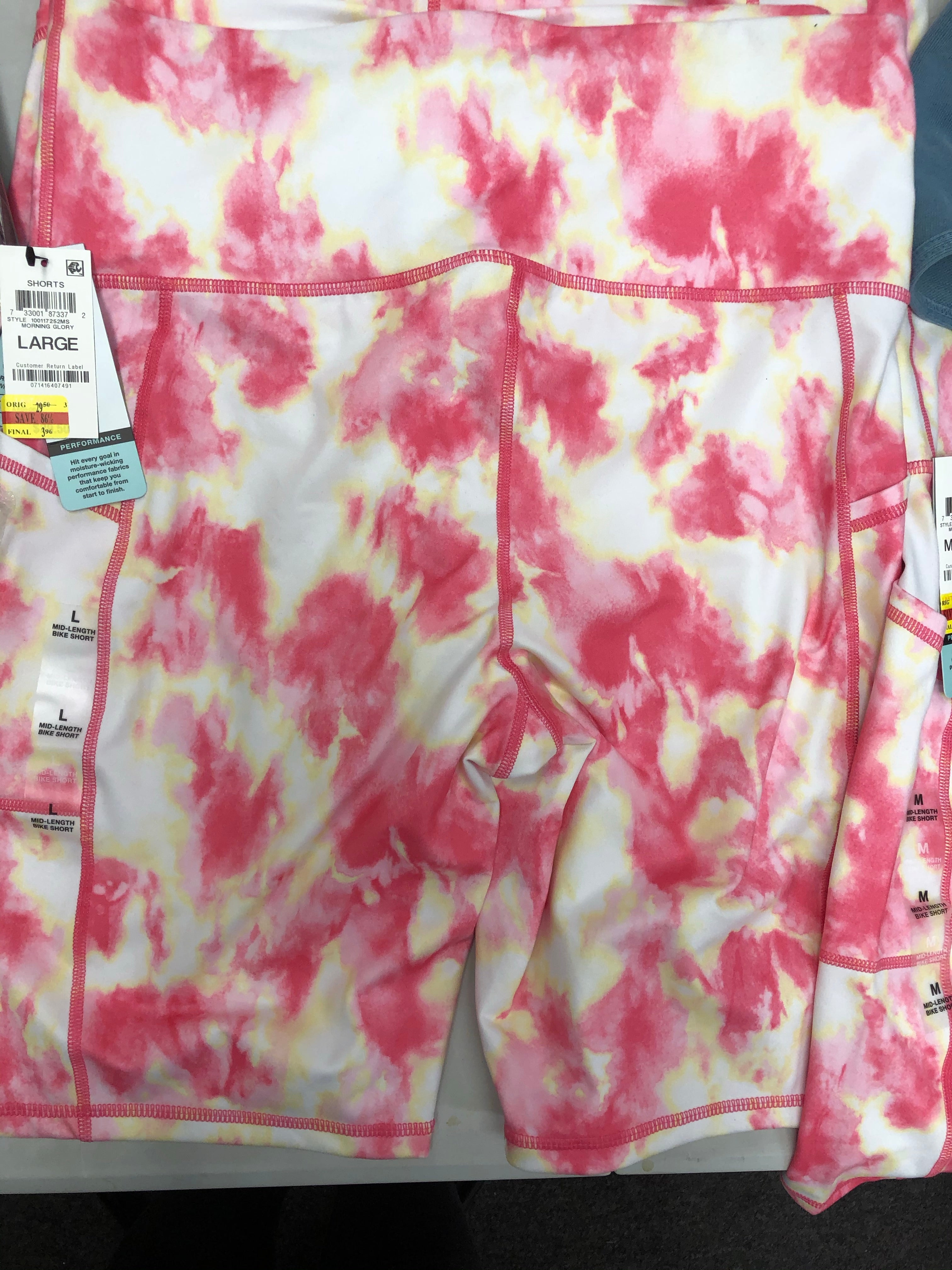 Women's Clothing Assorted Activewear Wholesale Lot, AMERICAN APPAREL, IDEOLOGY, 20 items, Shelf Pulls, MSRP $827