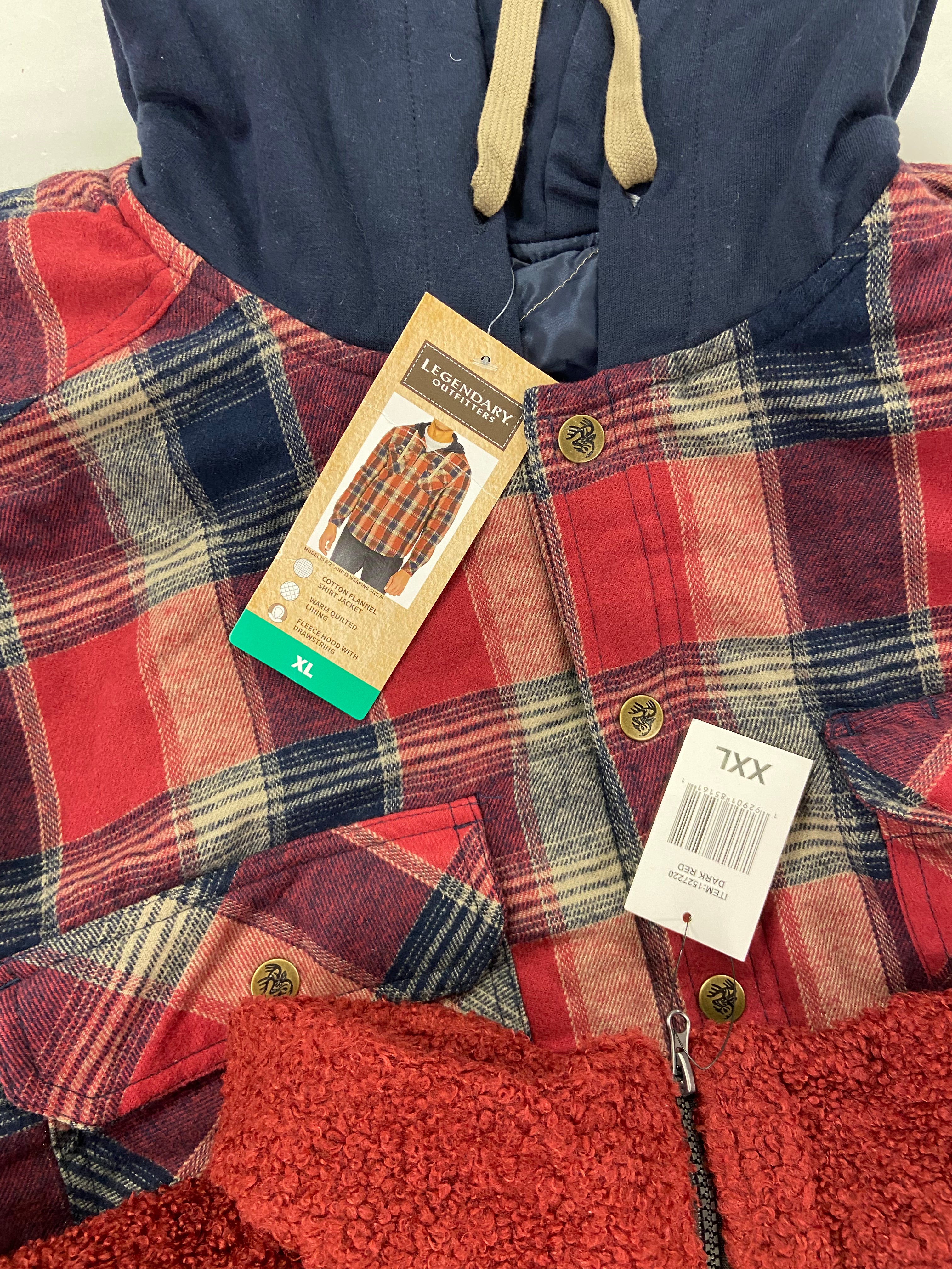 Men's Clothing Sweaters & Others Wholesale Lot, EDDIE BAUER, GERRY, LEGENDARY, HI-TEC, FREEDOM FOUNDRY, 7 items, Shelf Pulls, MSRP $440