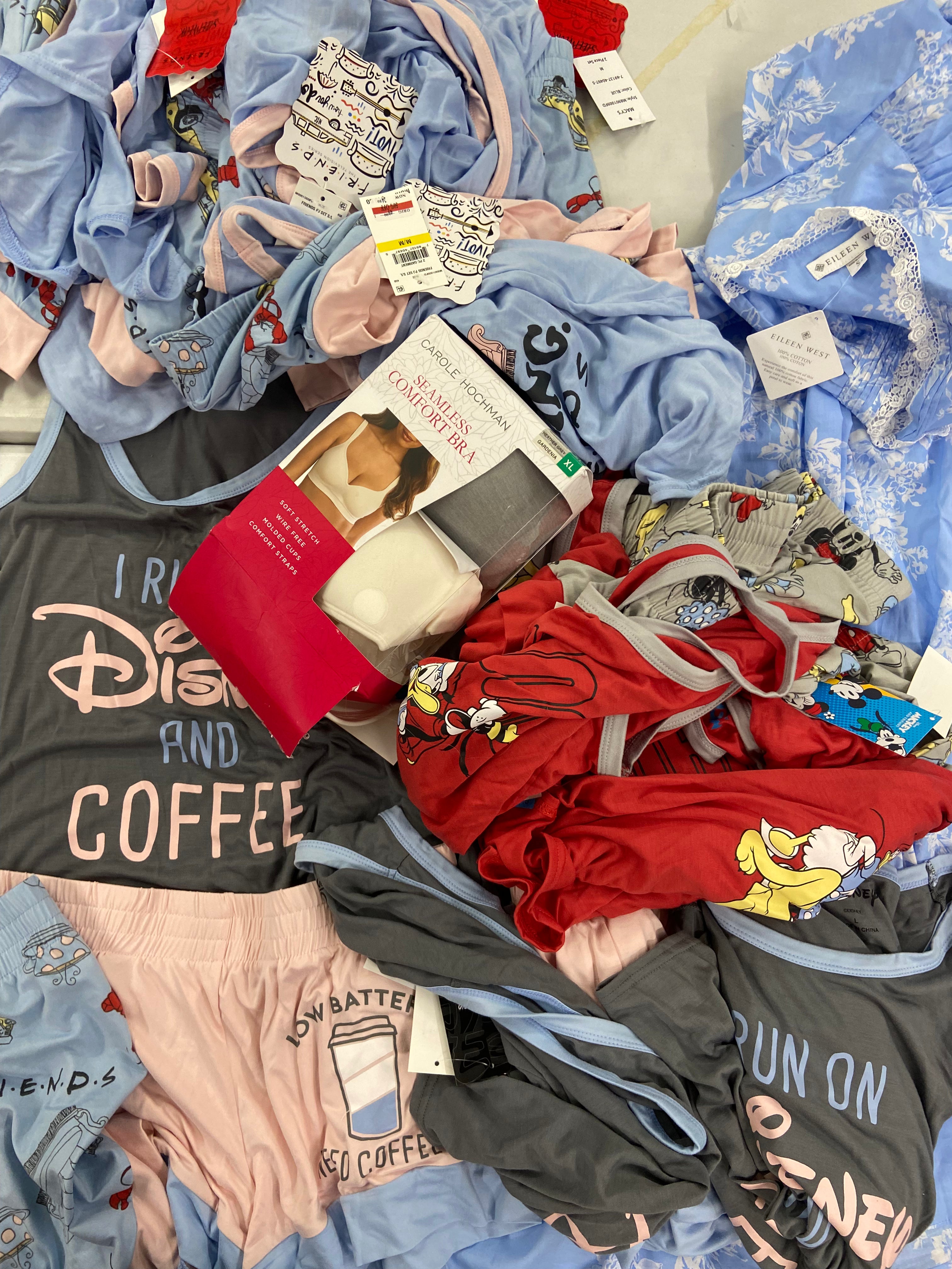 Women's Sleepwear Wholesale Lot, EILEEN WEST, Disney, Friends by RICHARD LEEDS,  CAROLE HOCHMAN , 20 items, Shelf Pulls, MSRP $1,024