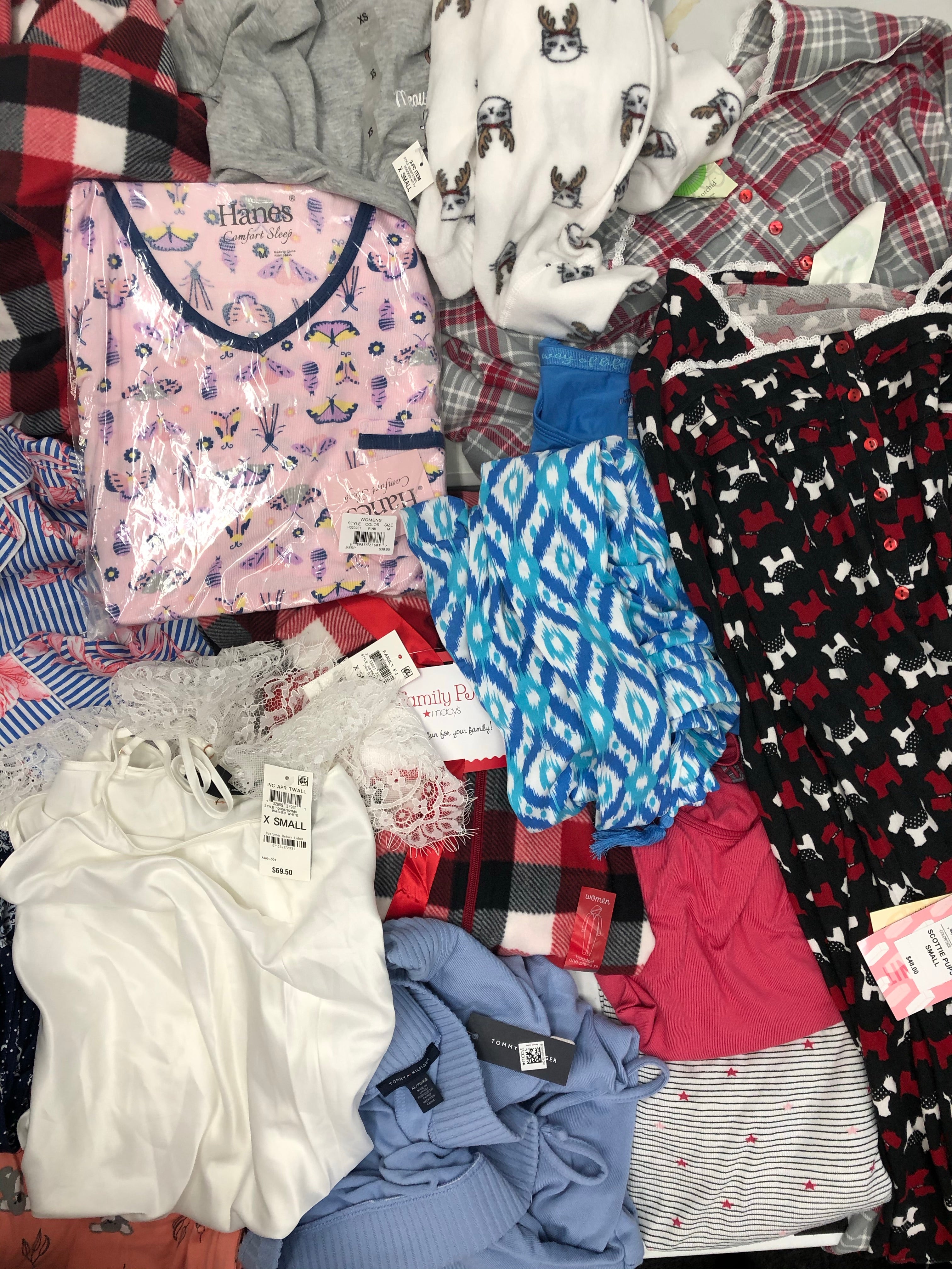 Women's Clothing Pajama Wholesale Lot, Lauren Ralph Lauren, Tommy Hilfiger, Charter Club, Family Pajamas, Muk Luks, Hanes and more, 14 Units, Shelf Pulls, MSRP $658.98