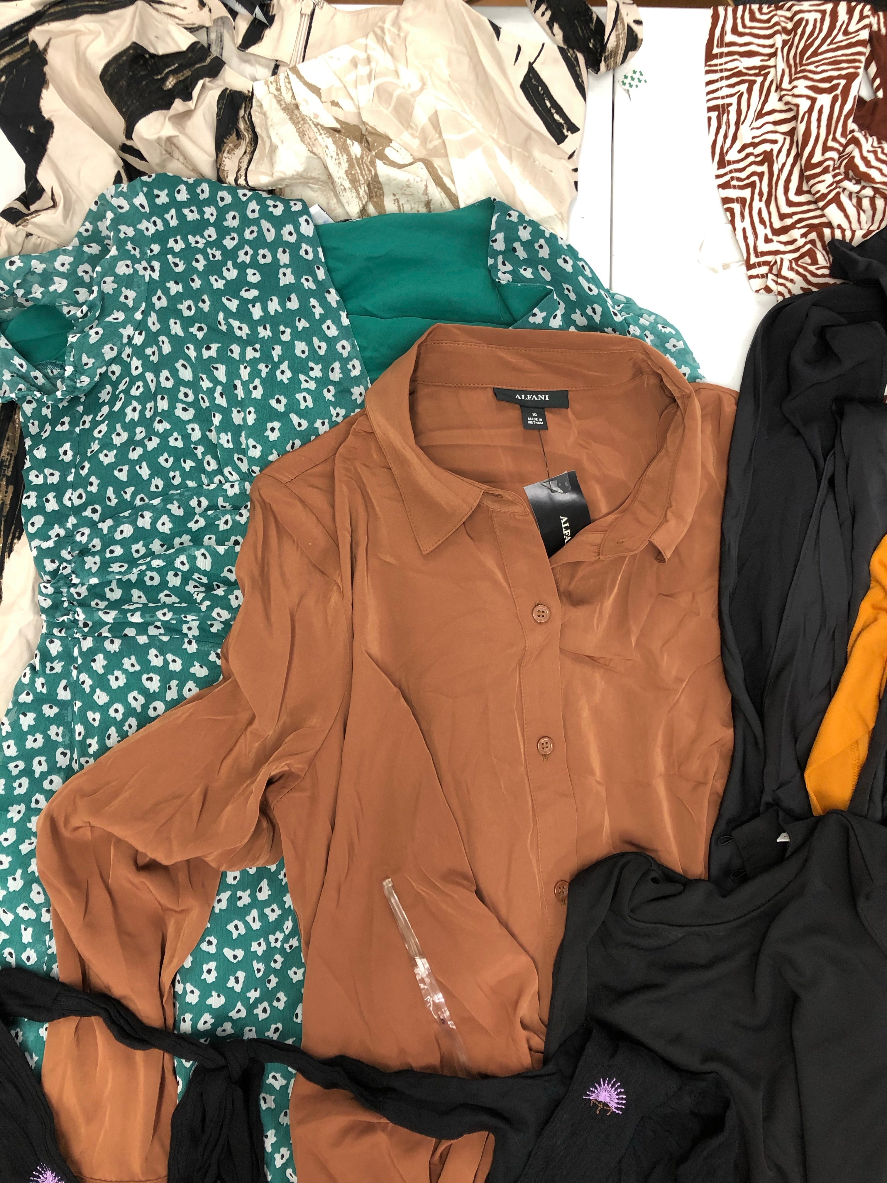 Women's Clothing Dresses & Rompers Wholesale Lot, FREE PEOPLE, BAR III, ALFANI and more, 11 items, Shelf Pulls, MSRP $943